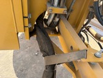 Chassis with Front Axle Oscillating Pin Wear