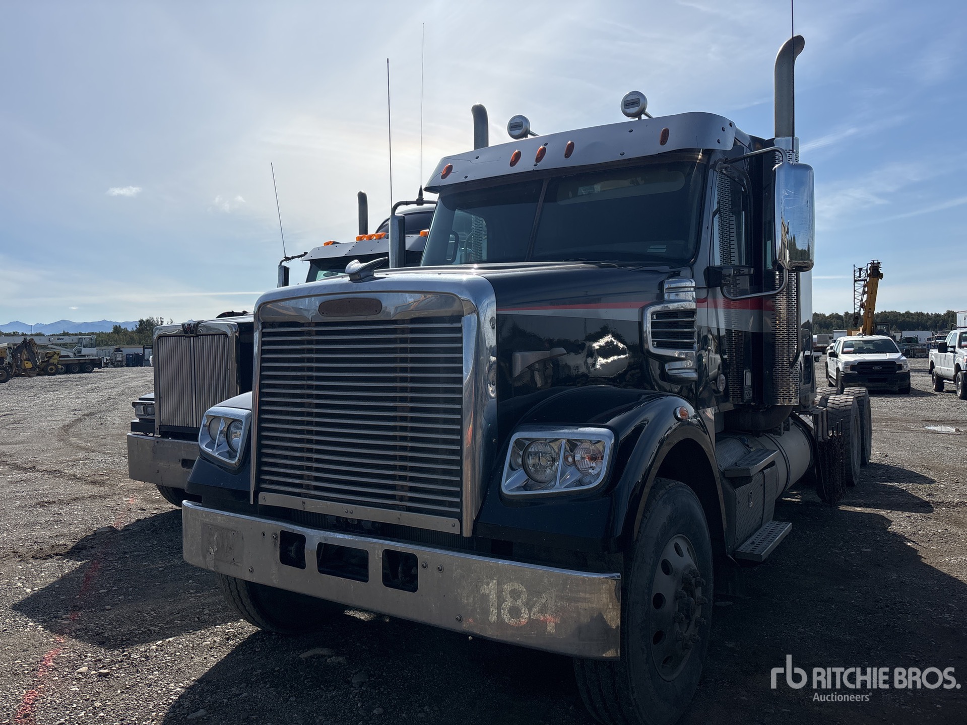2019 Freightliner 122 SD