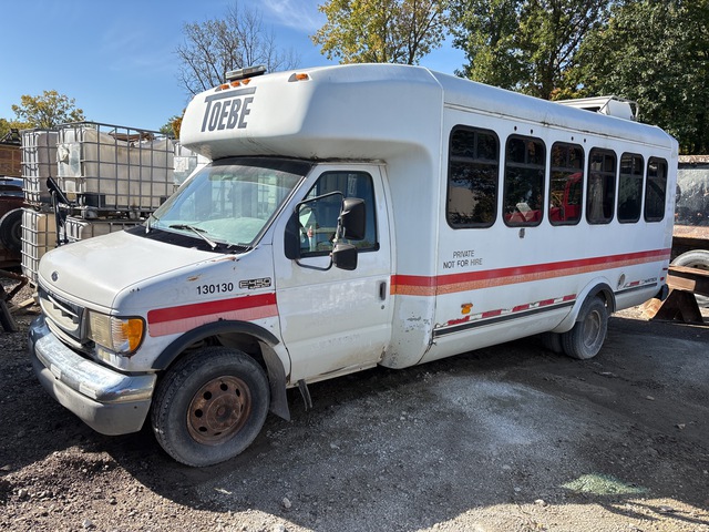 1999 Ford E-450 Econoline 4x2 12-Seat Transit Bus