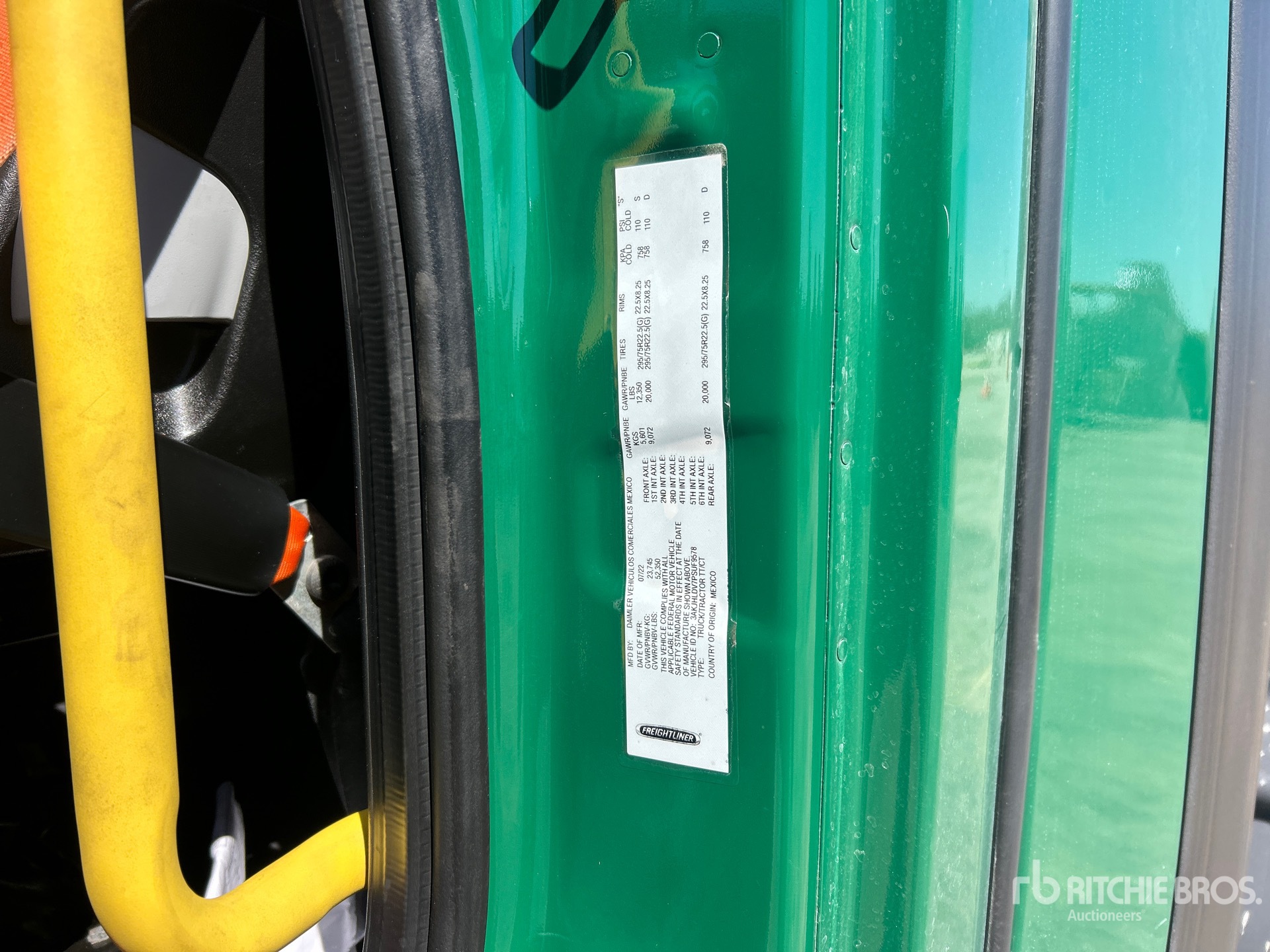 2023 Freightliner CASCADIA 126