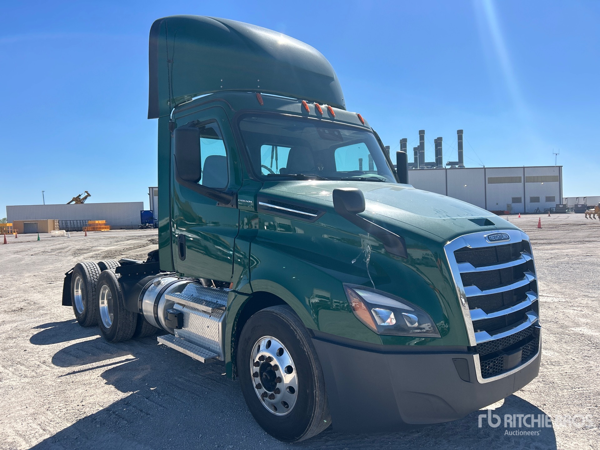 2023 Freightliner CASCADIA 126