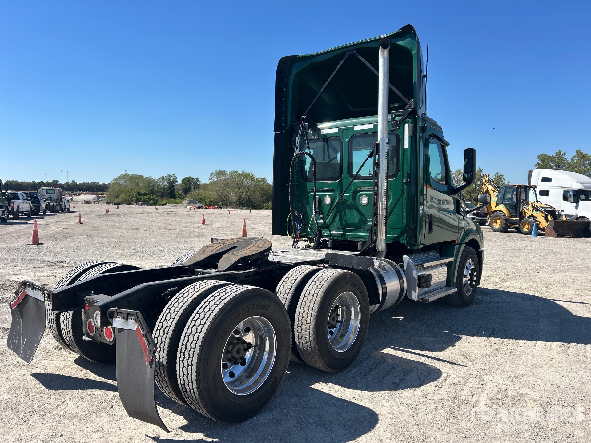 2023 Freightliner CASCADIA 126