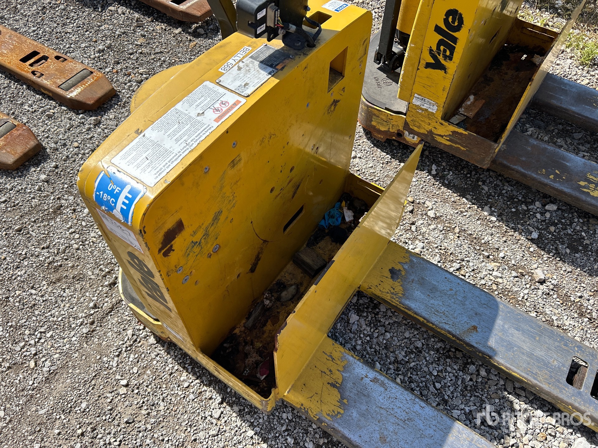 2022 Yale MPW065-E