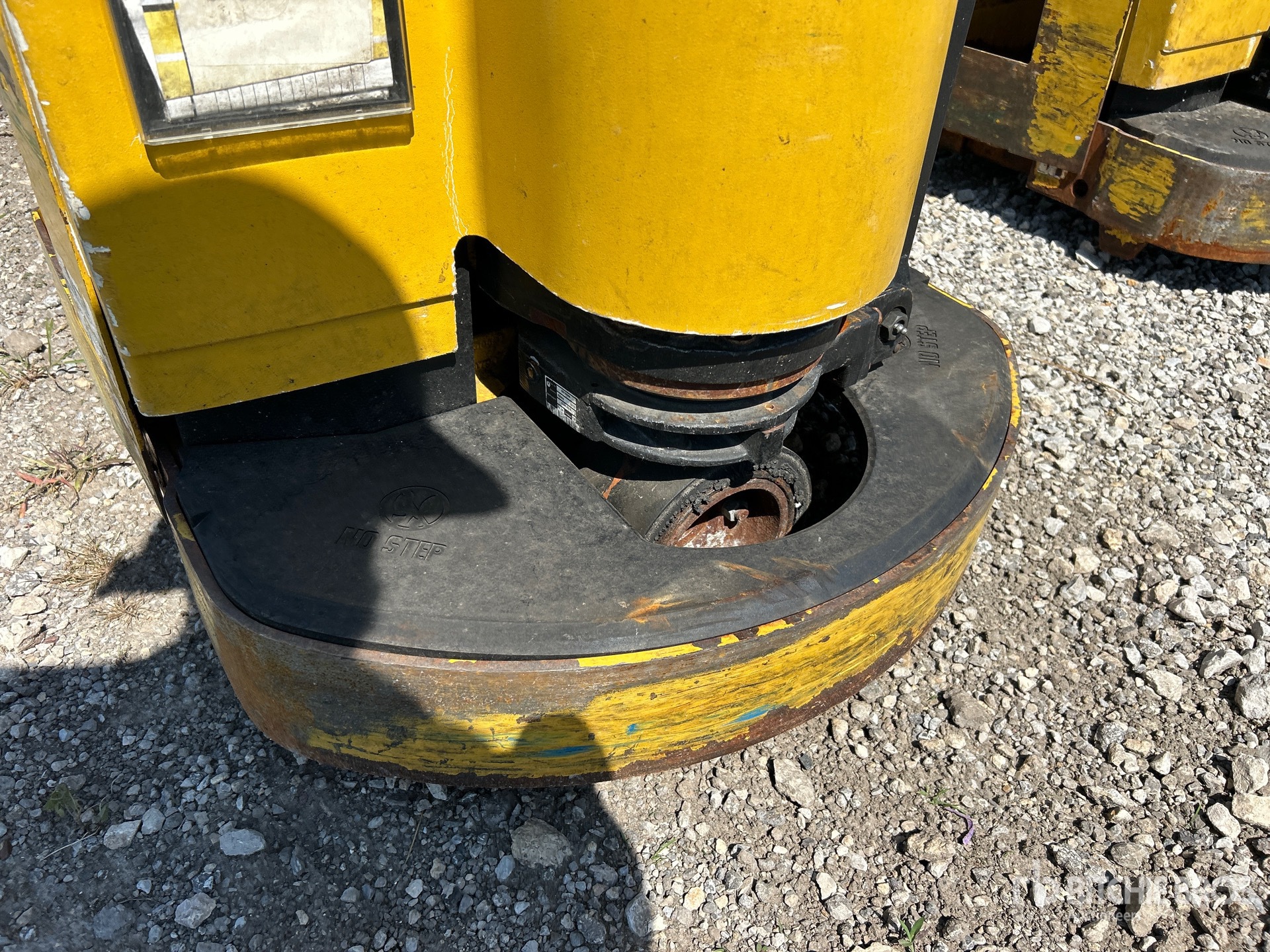 2022 Yale MPW065SEN12T274