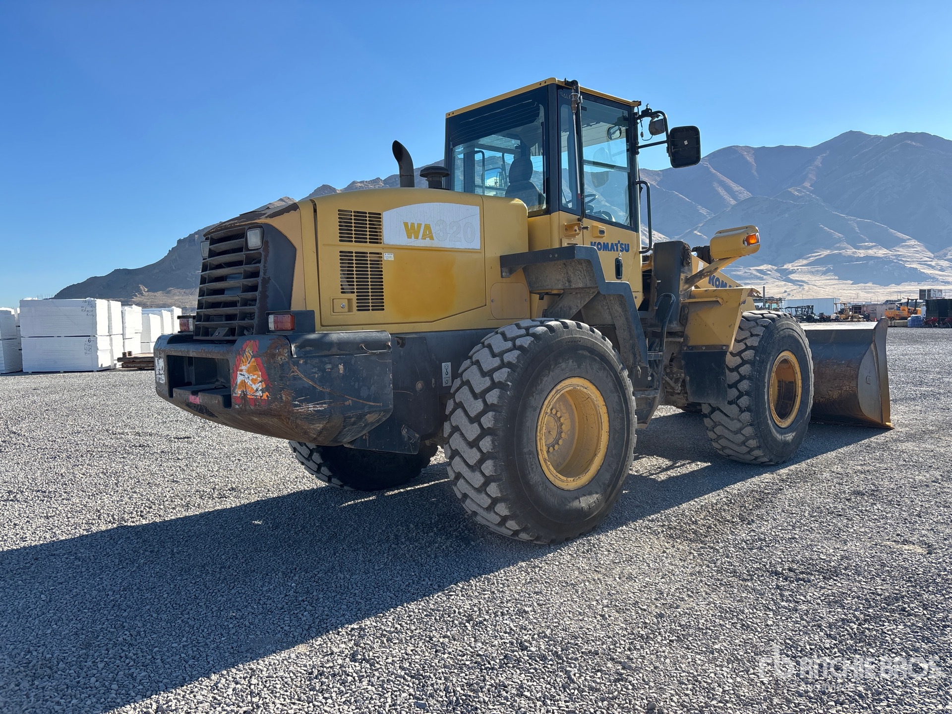 2006 Komatsu WA320-5