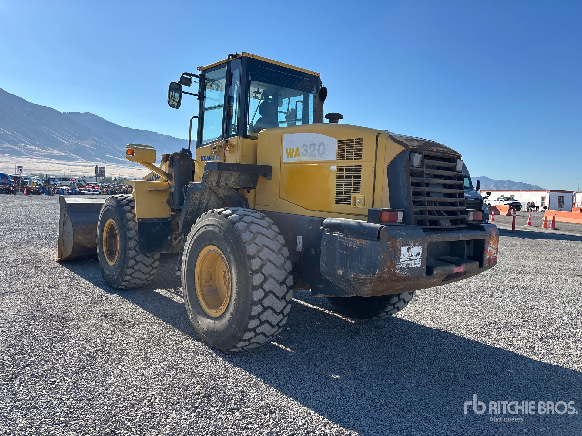 2006 Komatsu WA320-5