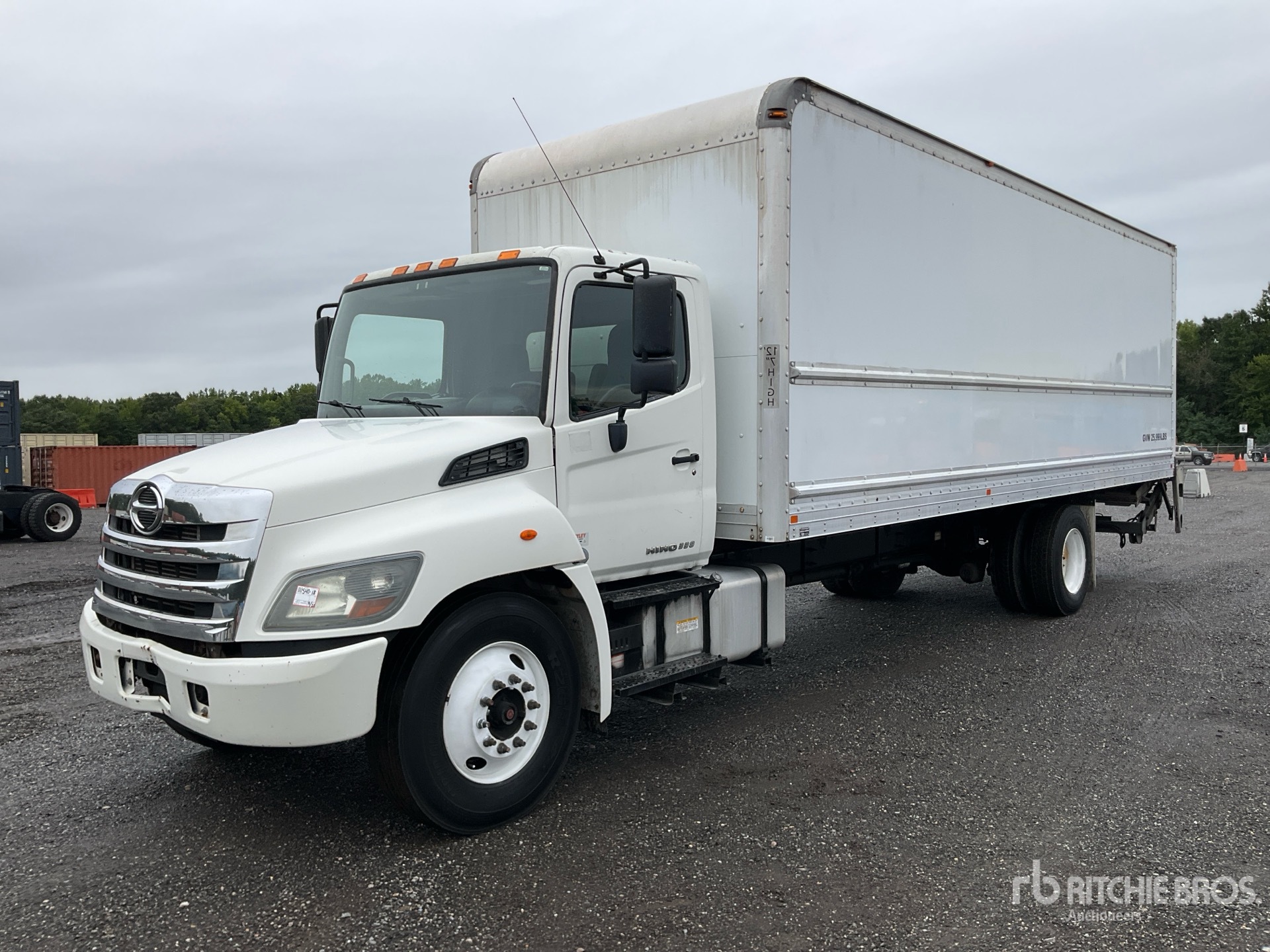 2015 Hino 338