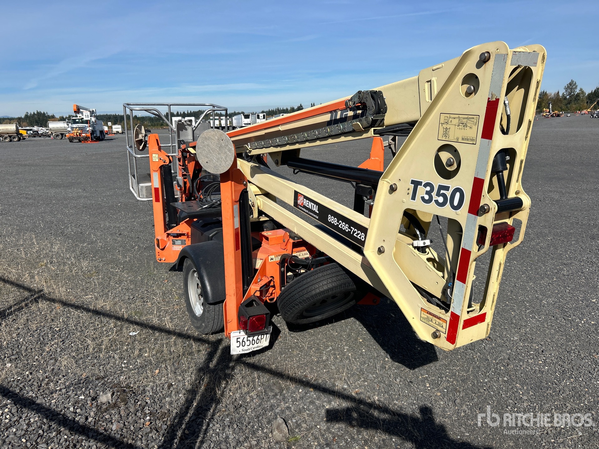 2019 JLG T350