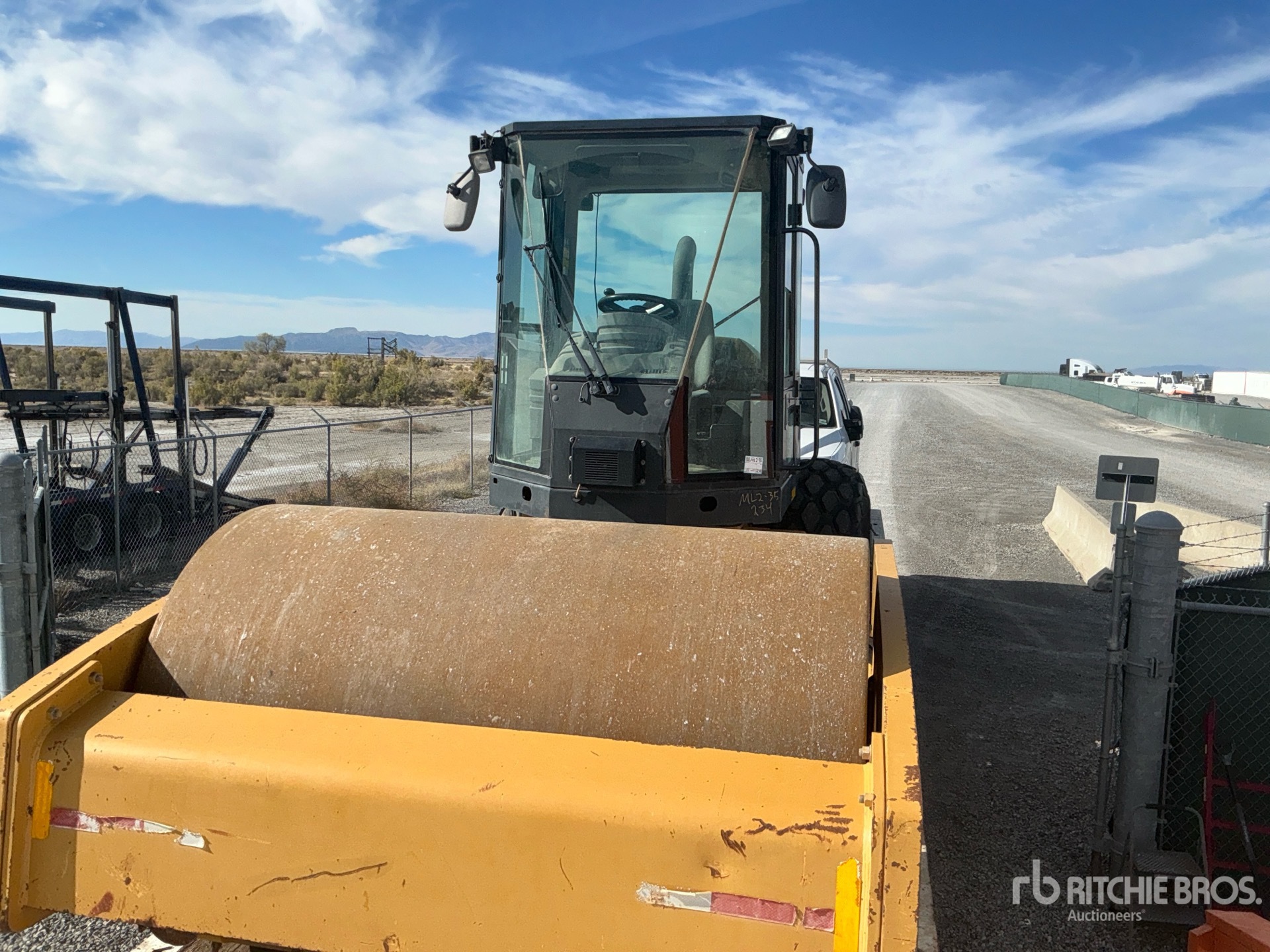 2009 Caterpillar CS74