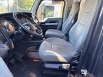 Cab with Seats/armrests