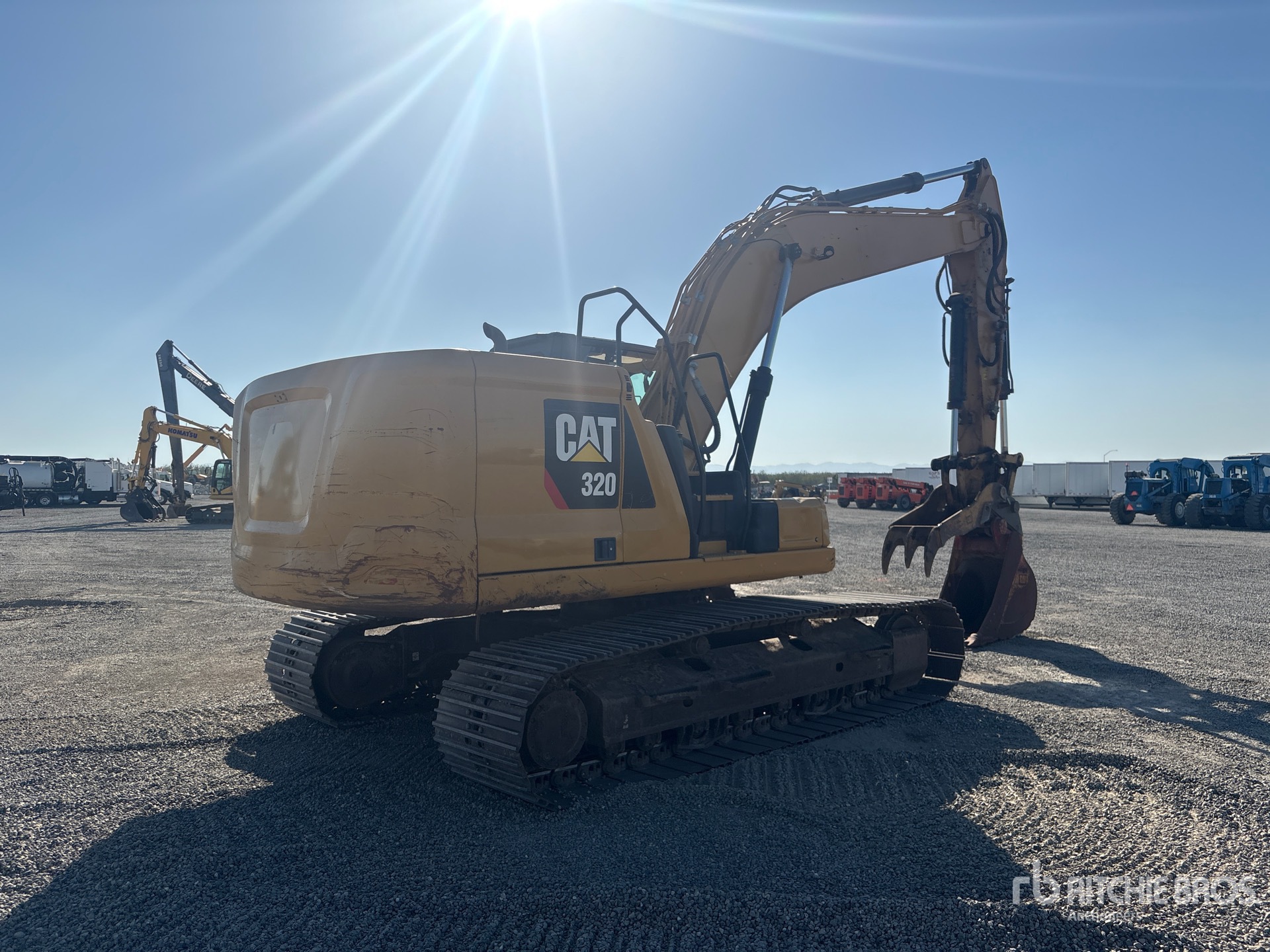 2019 Caterpillar 320