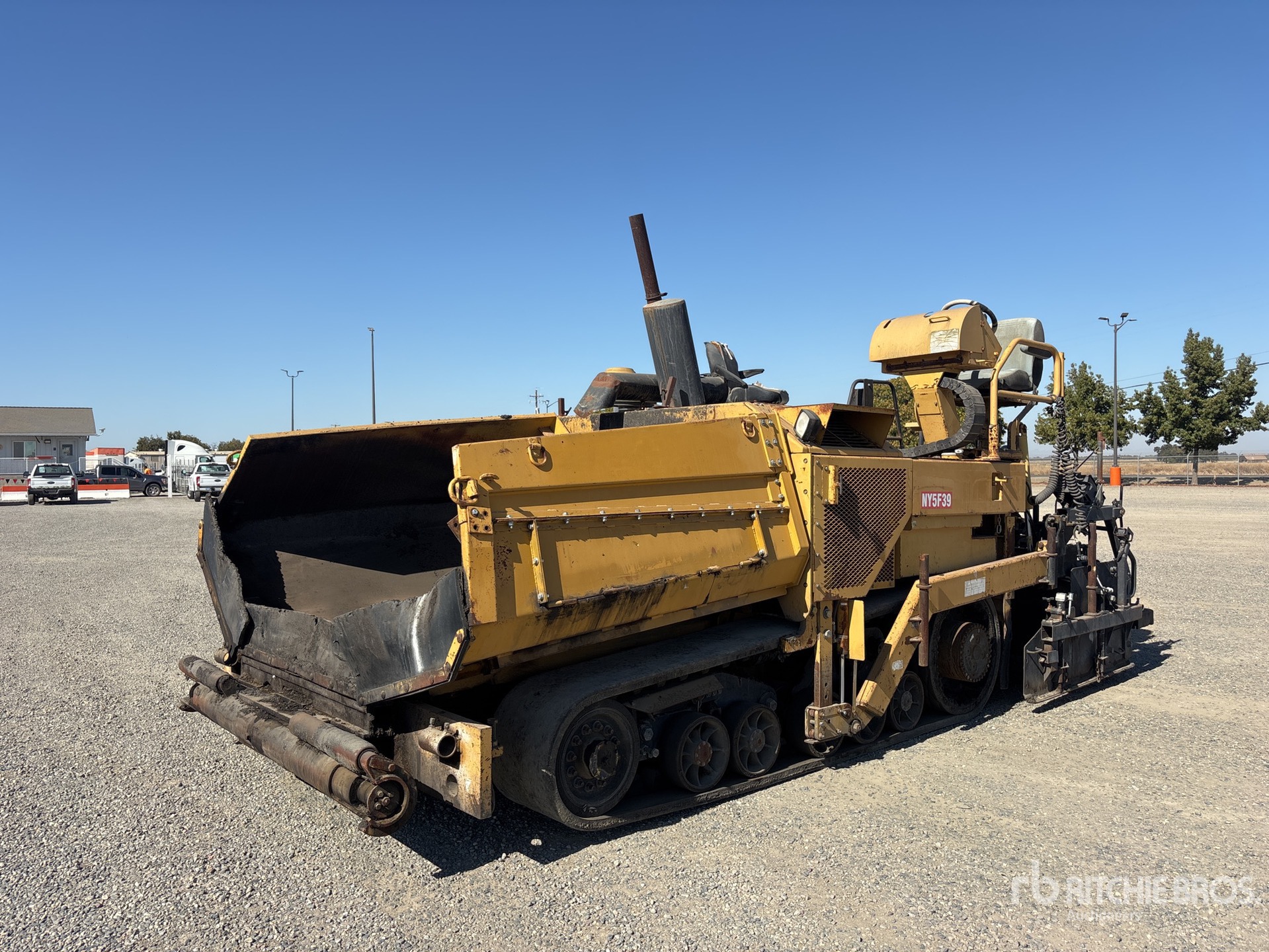 Photo of 2002 Caterpillar AP-1055B