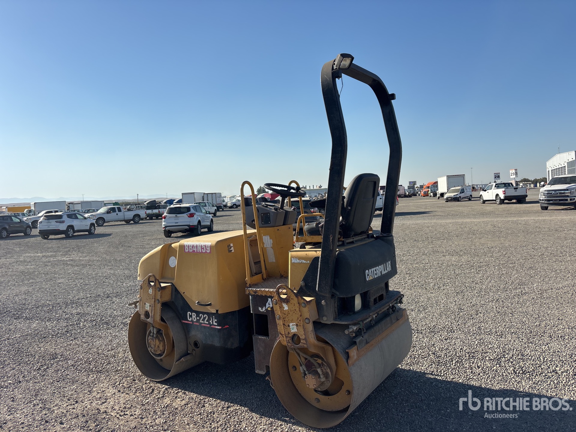 2004 Caterpillar CB-224E