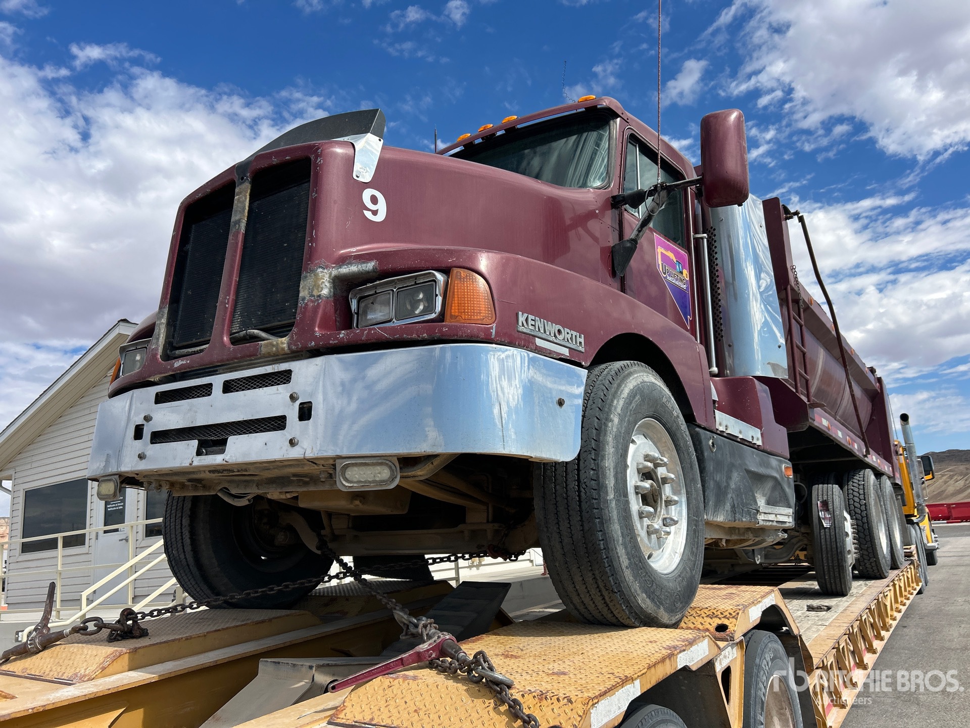 Photo of 1993 Kenworth T600