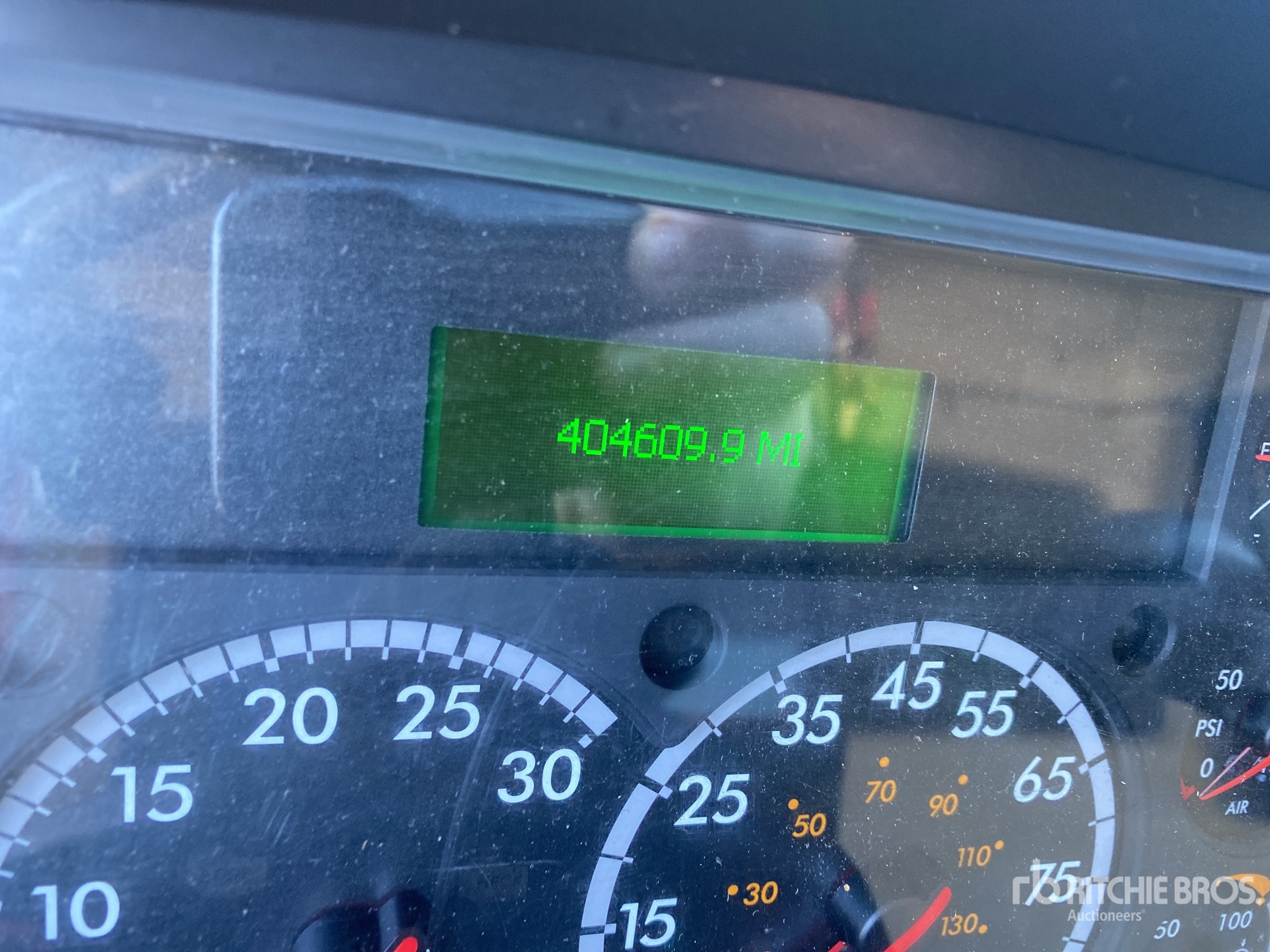 2018 Freightliner M2106