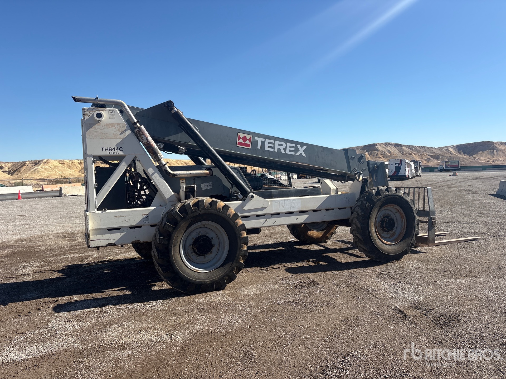 2005 Terex TH844C