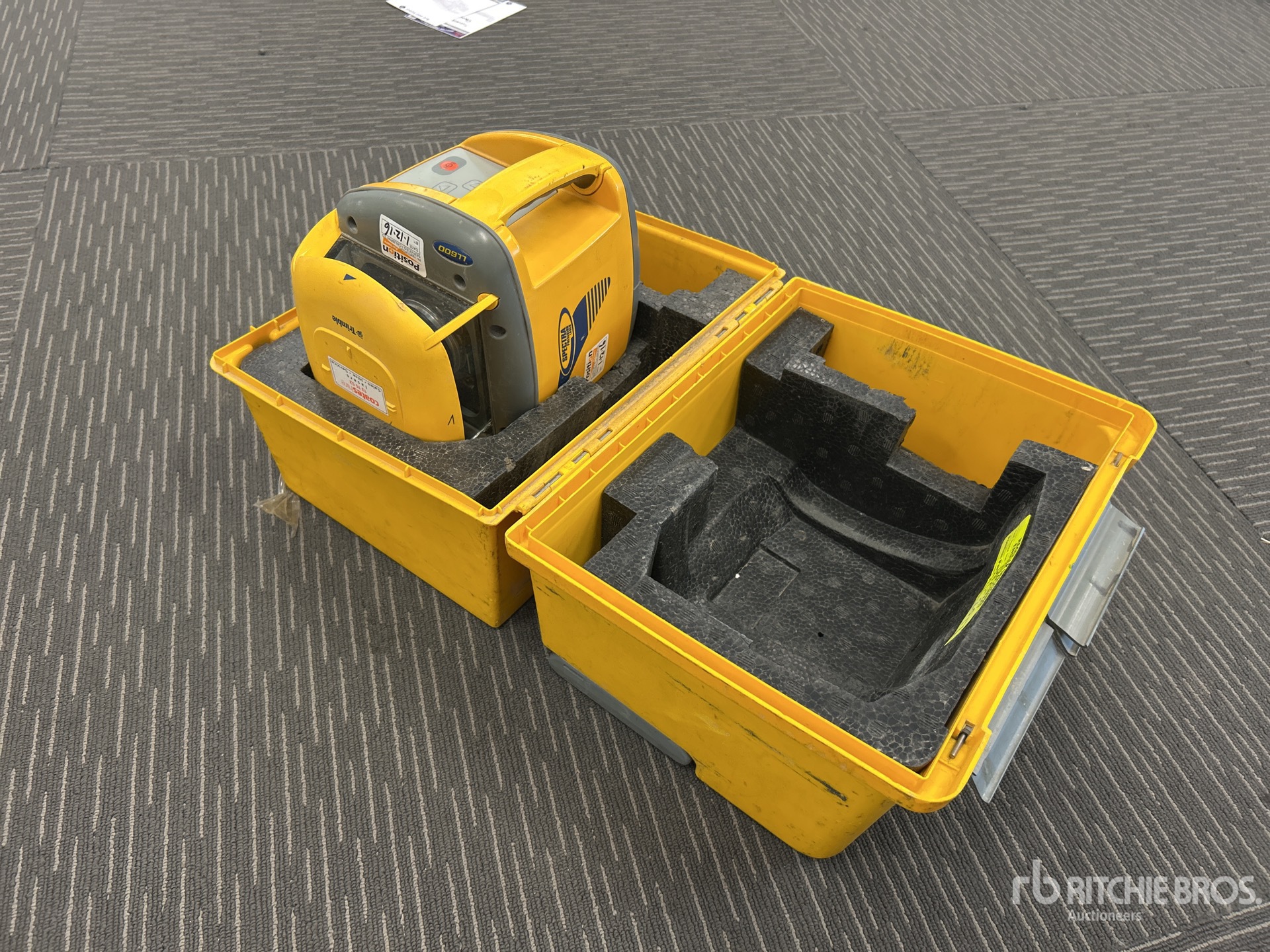 2004 Trimble LL600