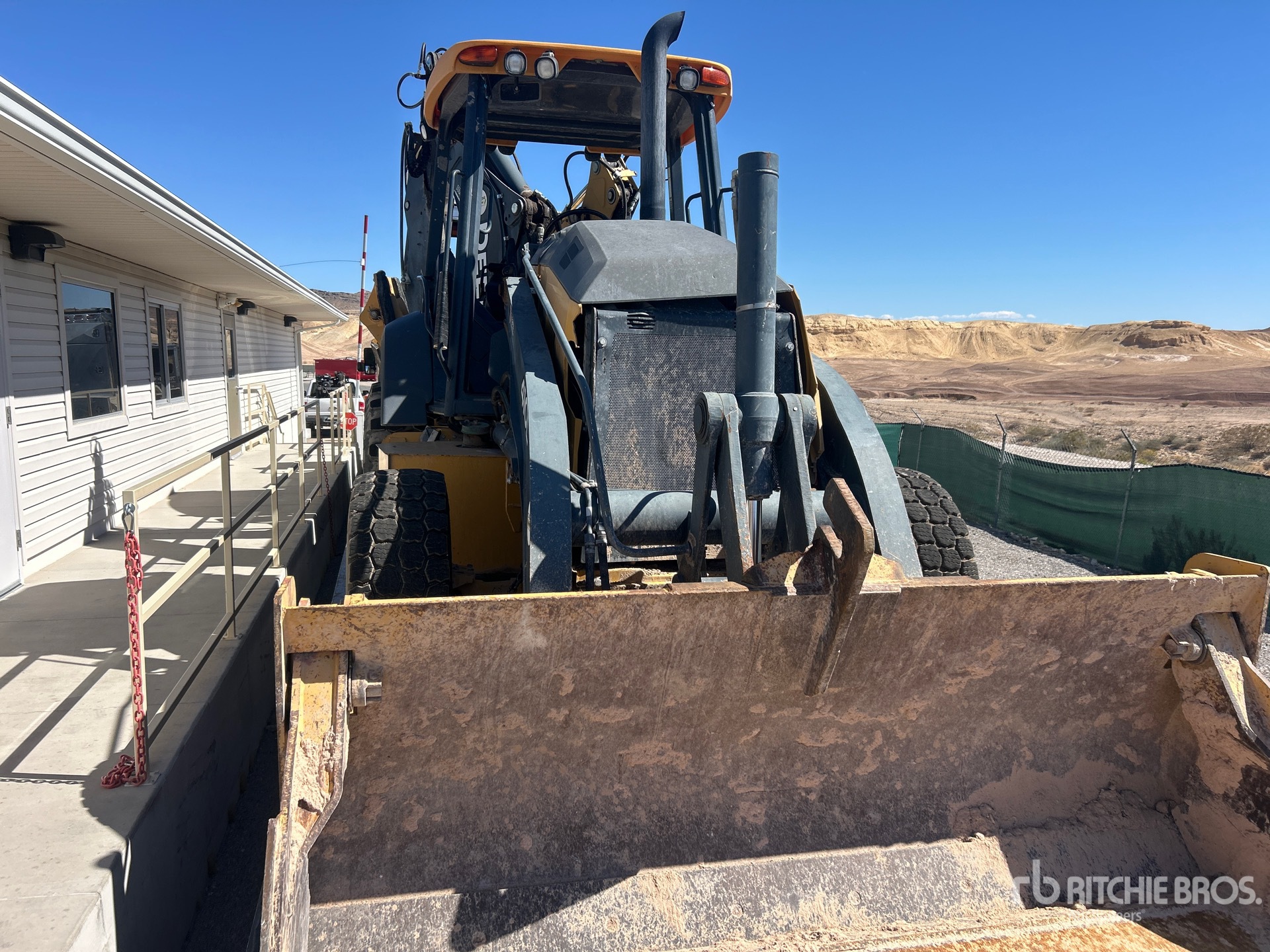 Photo of 2019 John Deere 410L