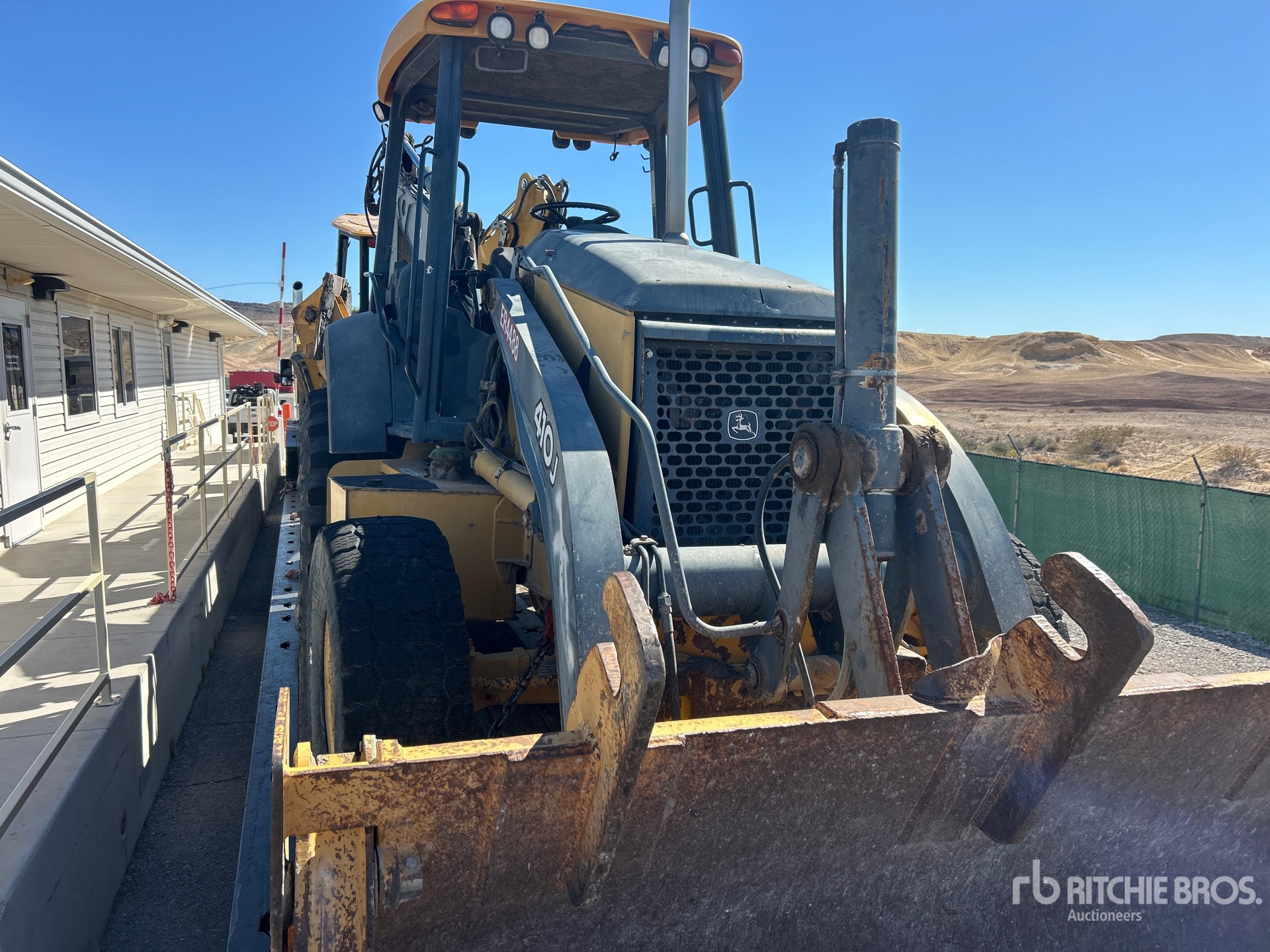 Photo of 2011 John Deere 410J