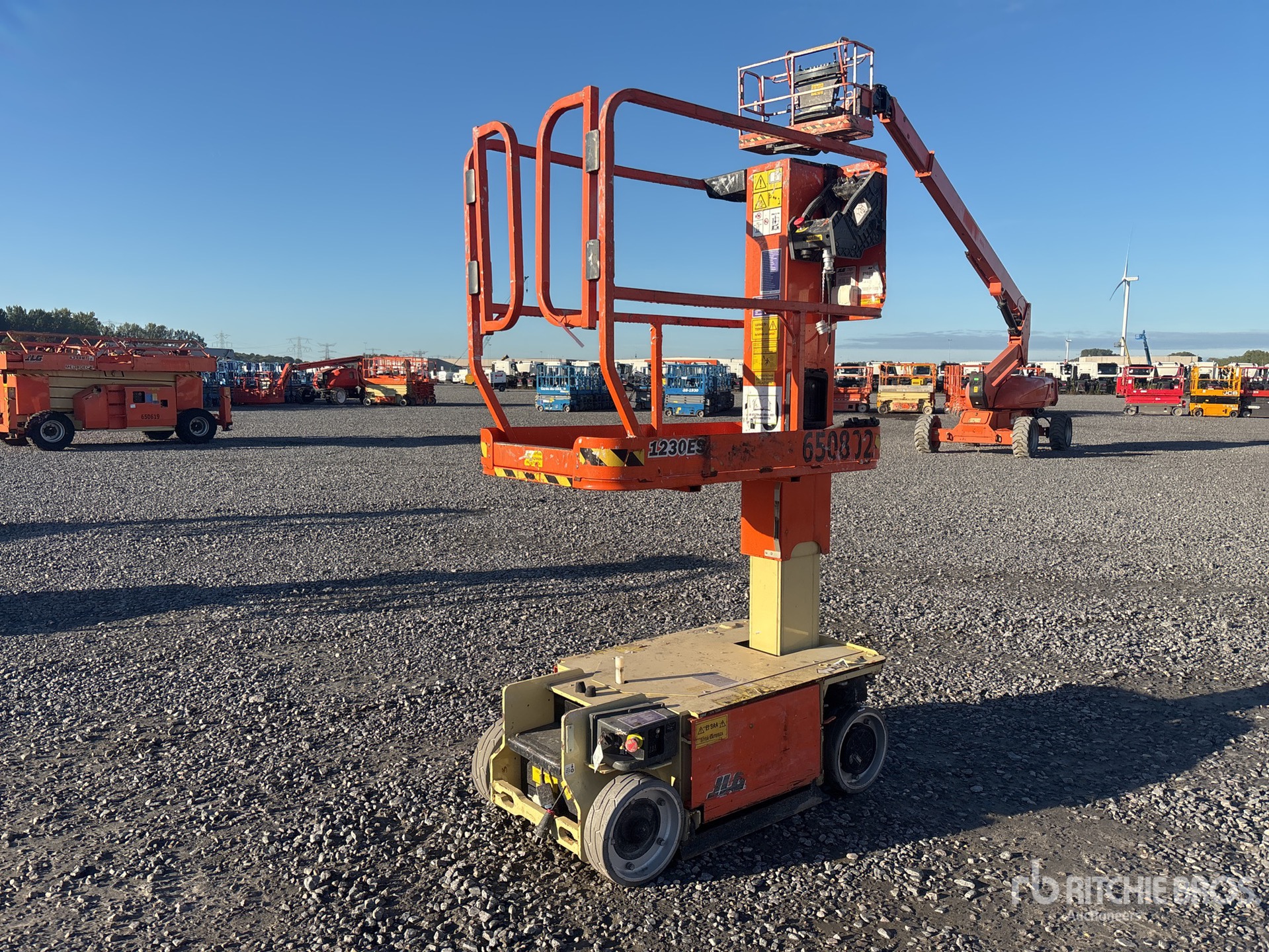 2016 JLG 1230ES