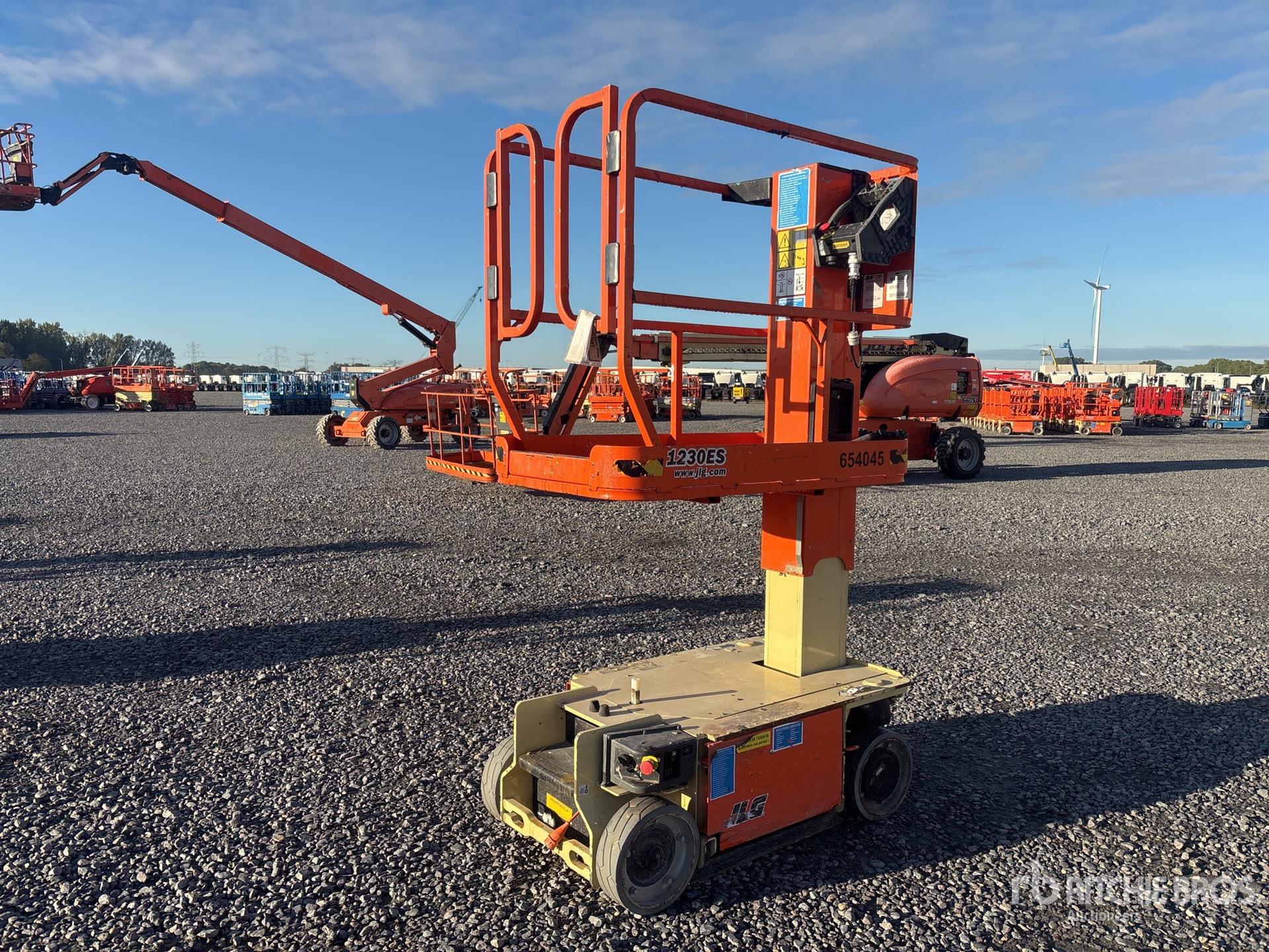 2016 JLG 1230ES