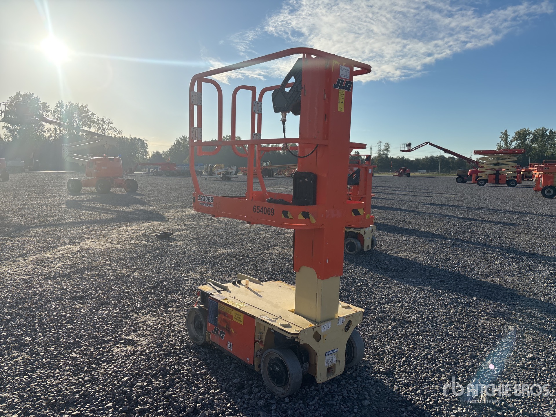 2016 JLG 1230ES