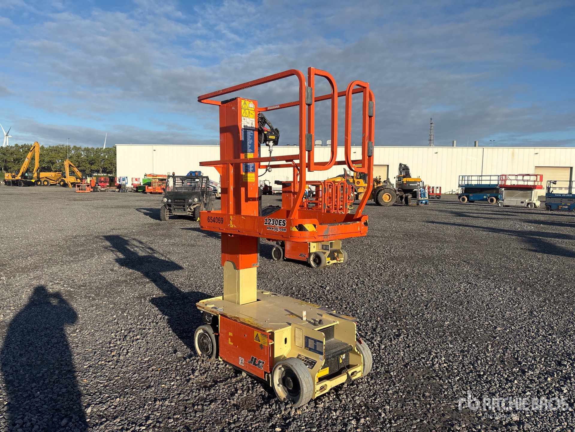 2016 JLG 1230ES