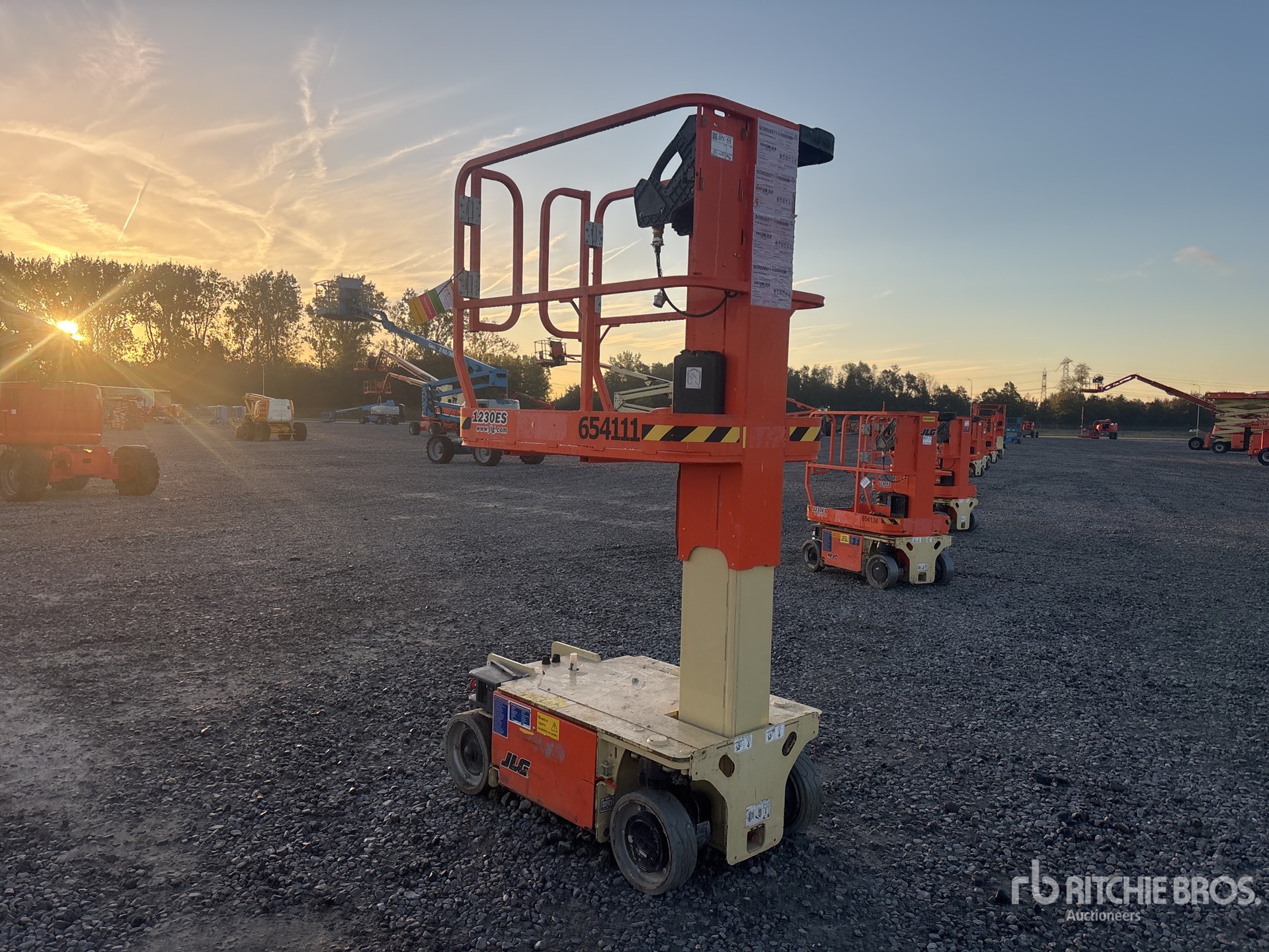 2016 JLG 1230ES