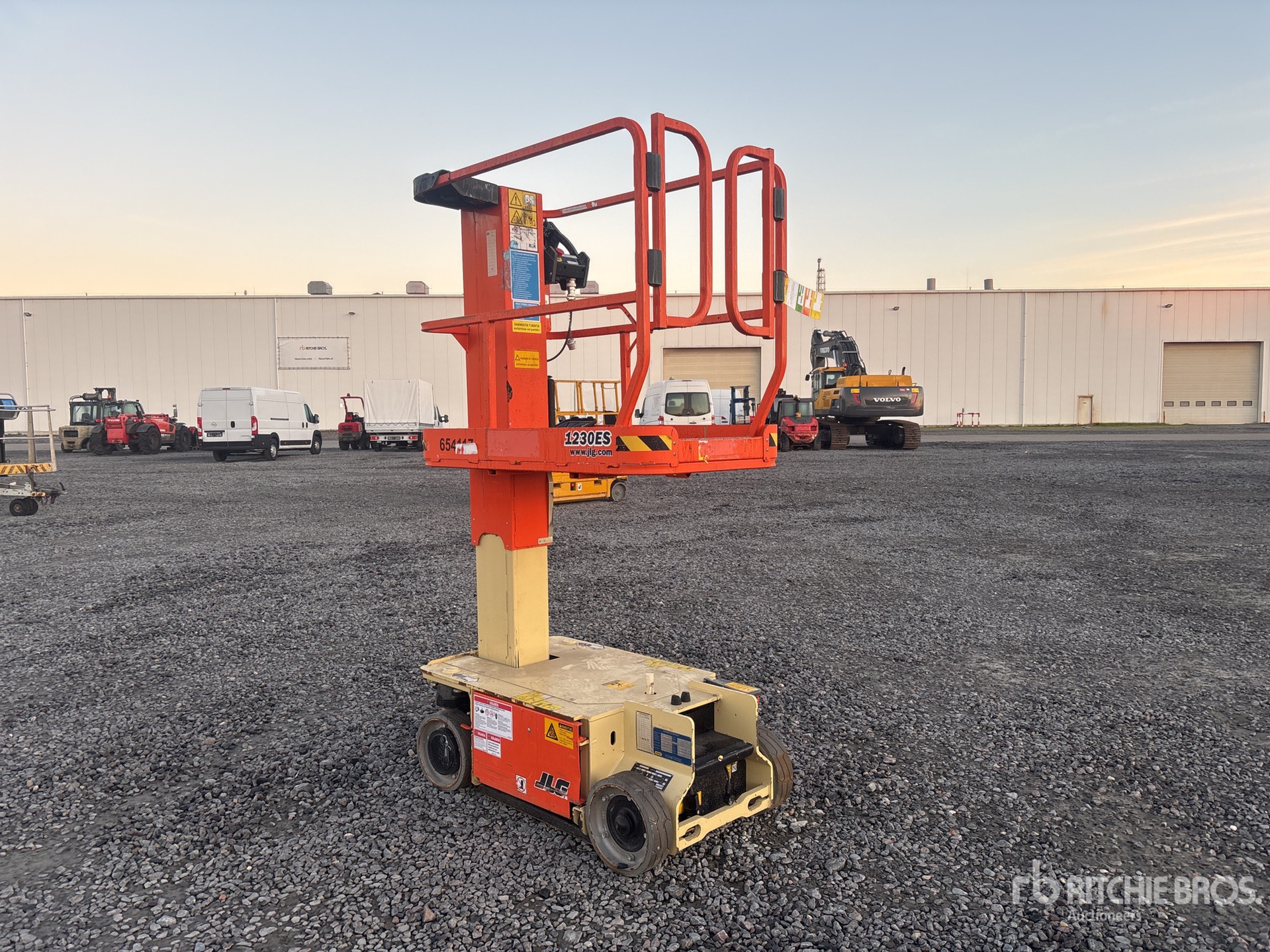 2016 JLG 1230ES