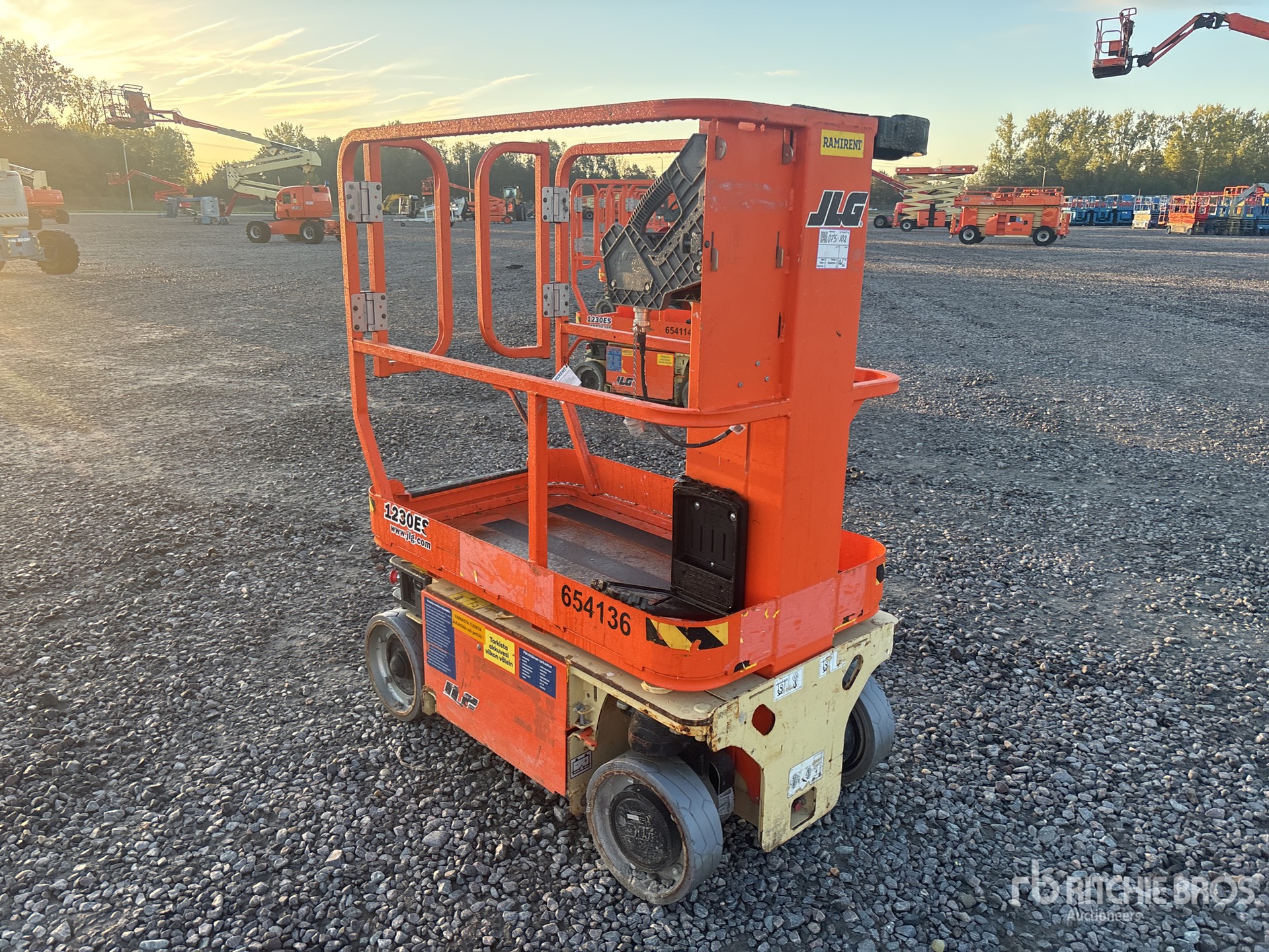 2016 JLG 1230ES