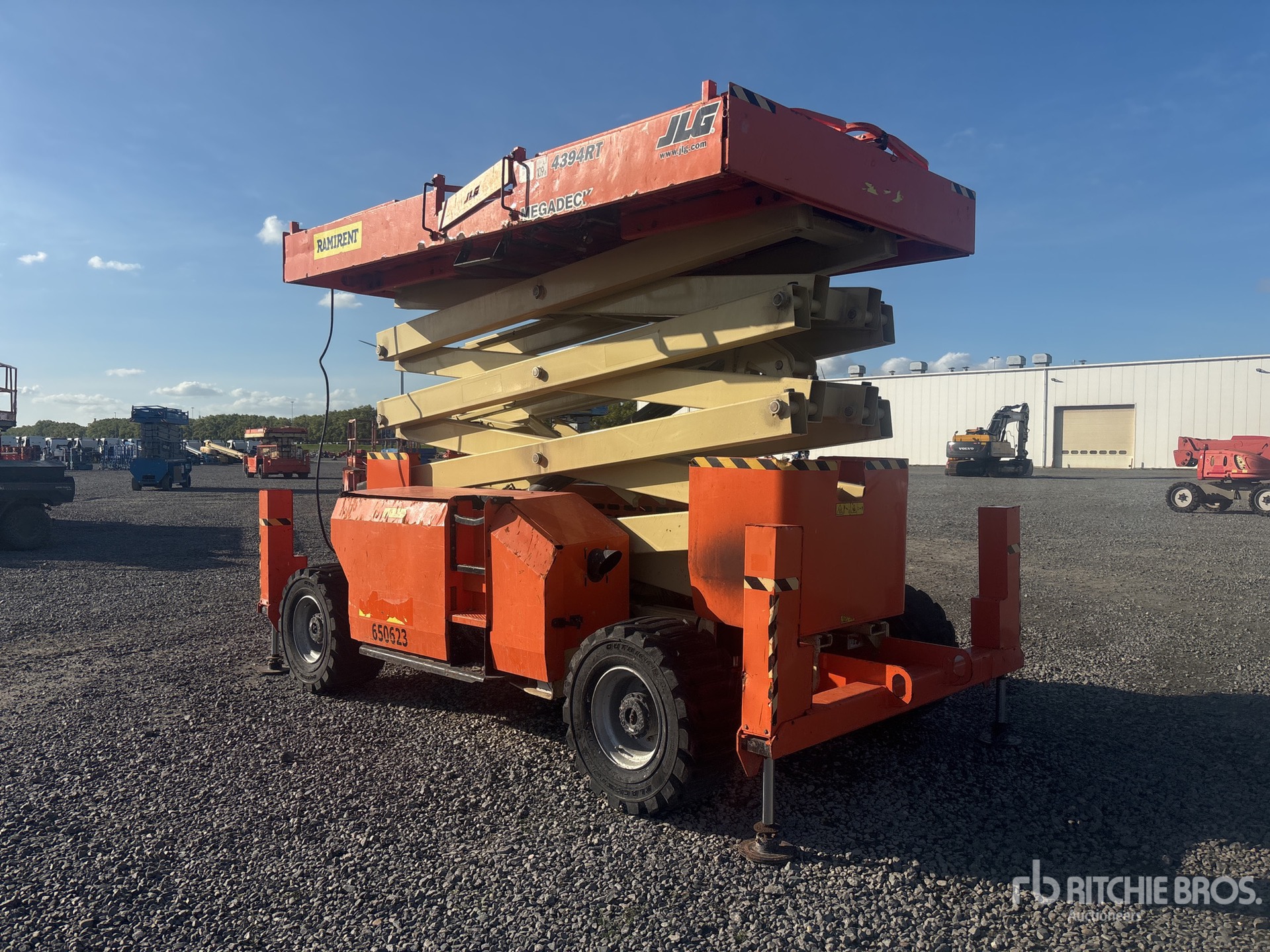 2016 JLG 4394RT
