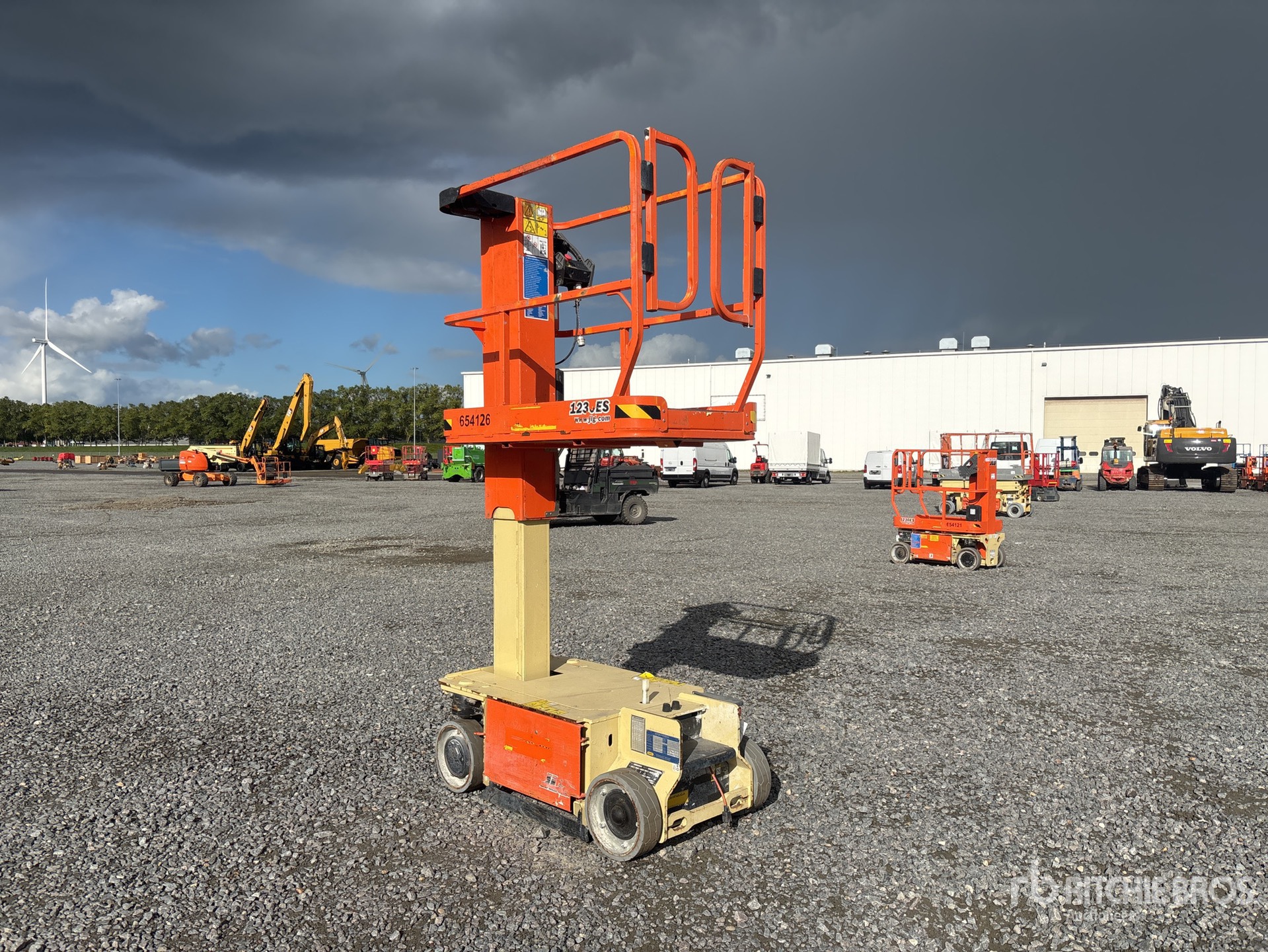 2016 JLG 1230ES