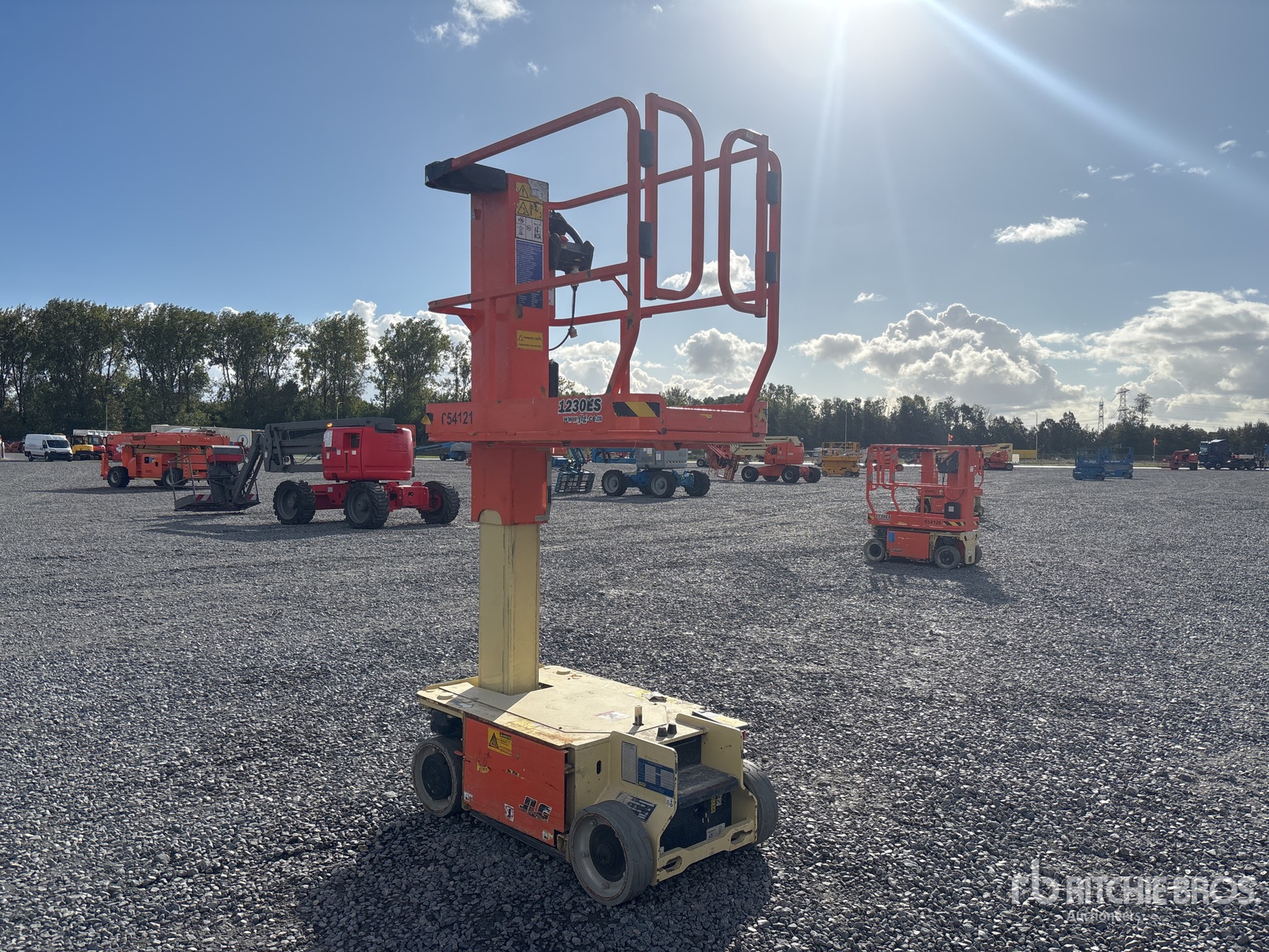 2016 JLG 1230ES