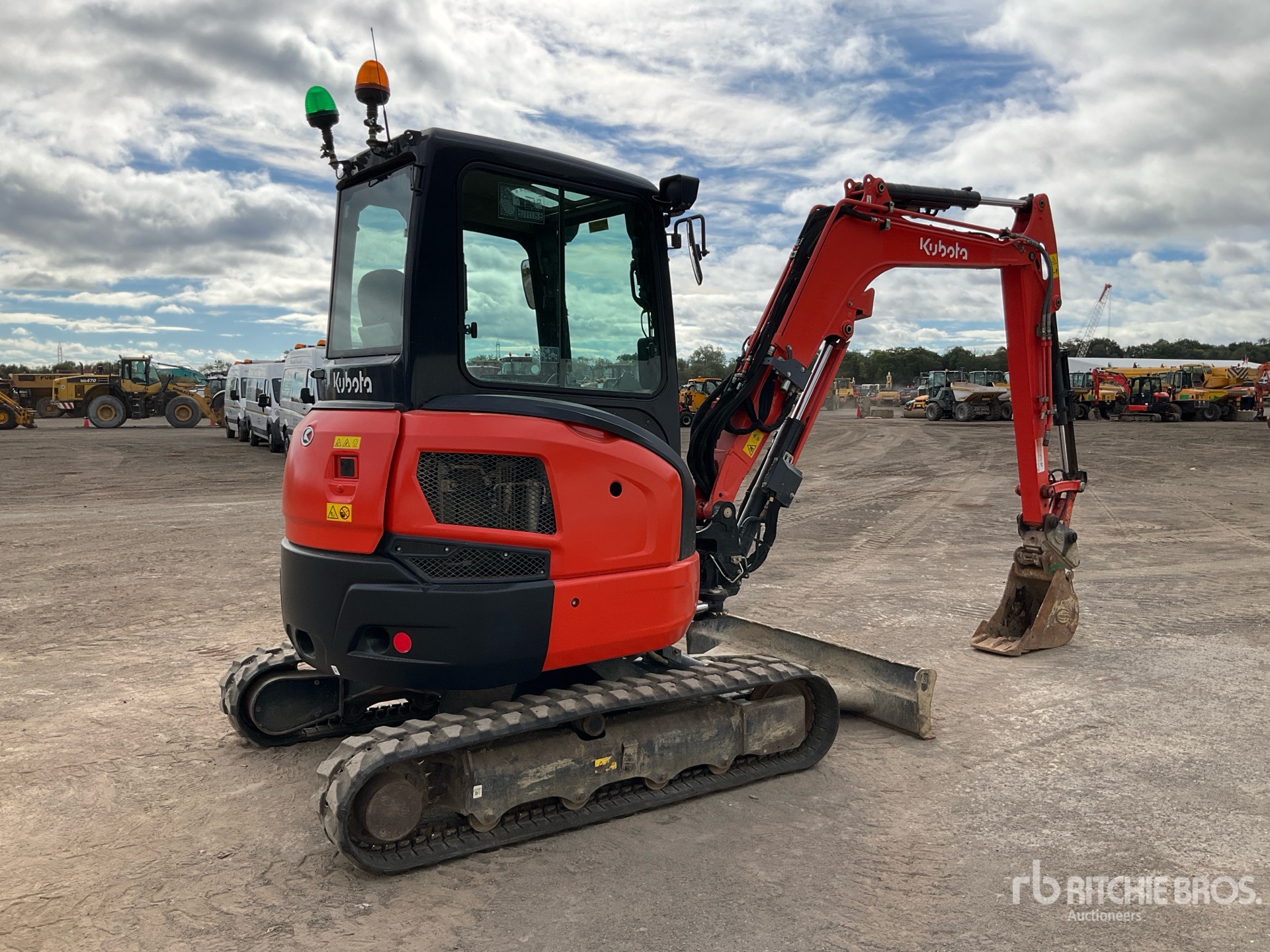 2022 Kubota U36-4