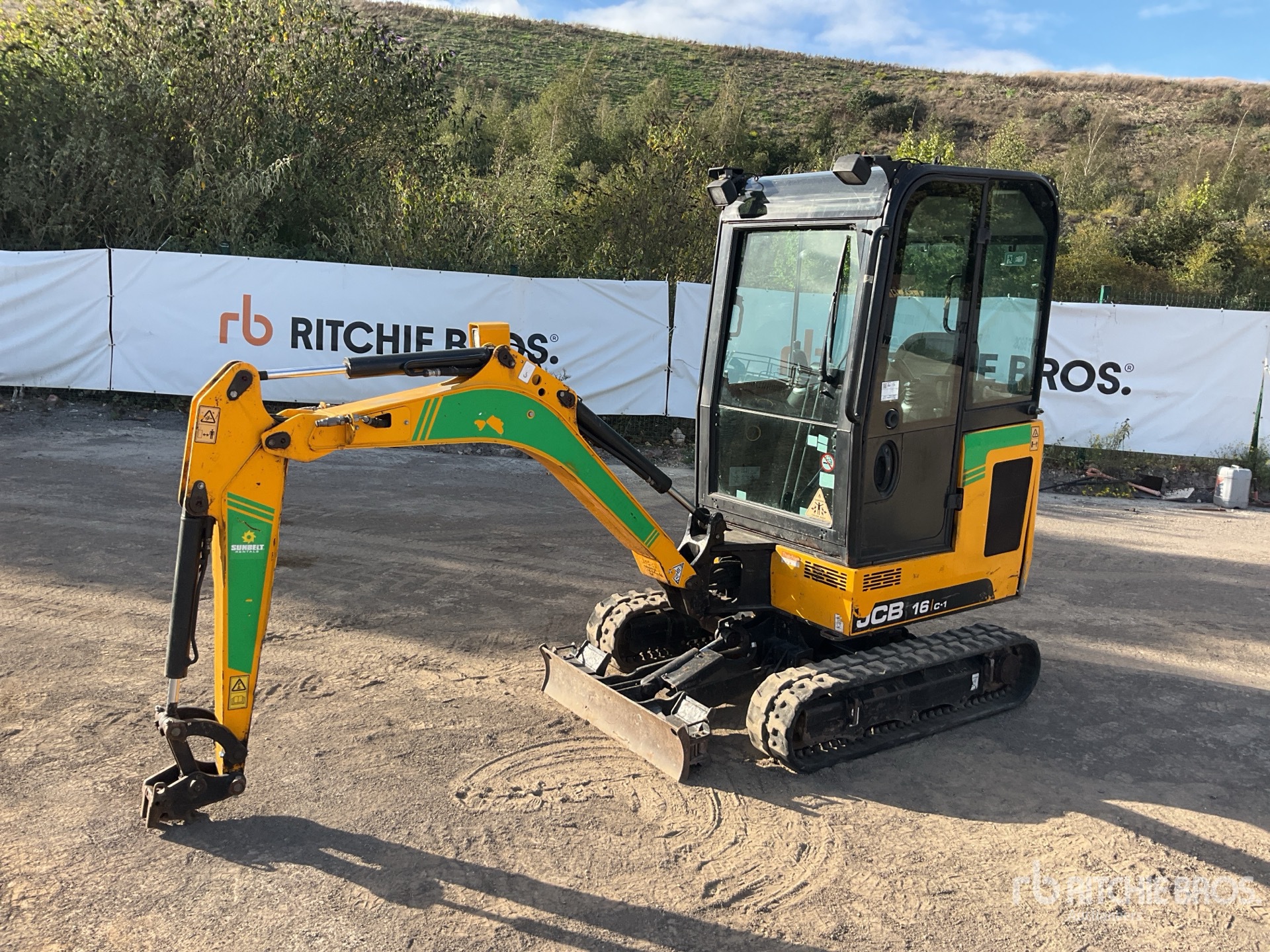 Photo of 2019 JCB 16C-1 T3