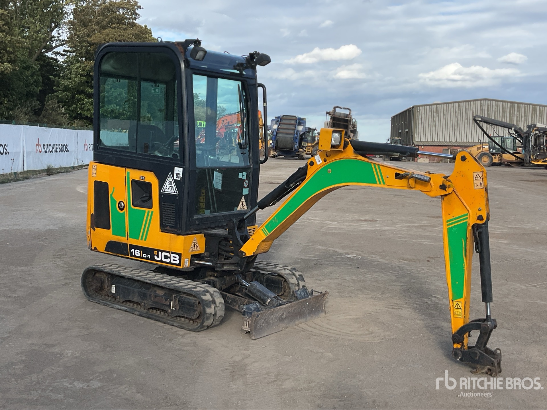 2019 JCB 16C-1 T3