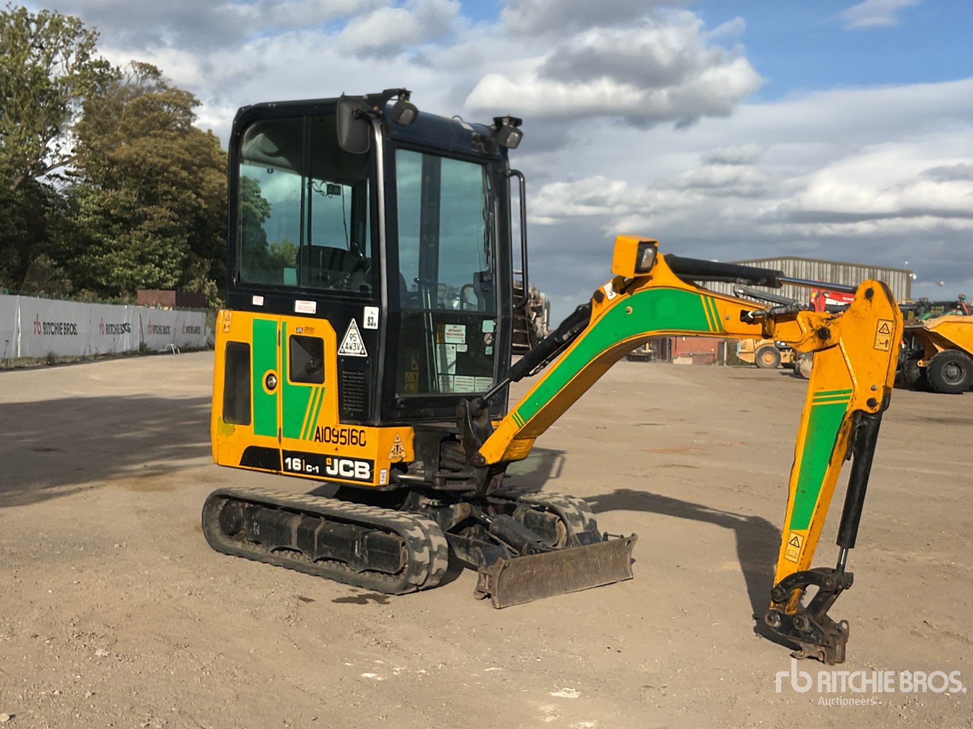 2019 JCB 16C-1 T3