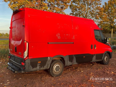 General Appearance with Bild, Ecke hinten rechts
