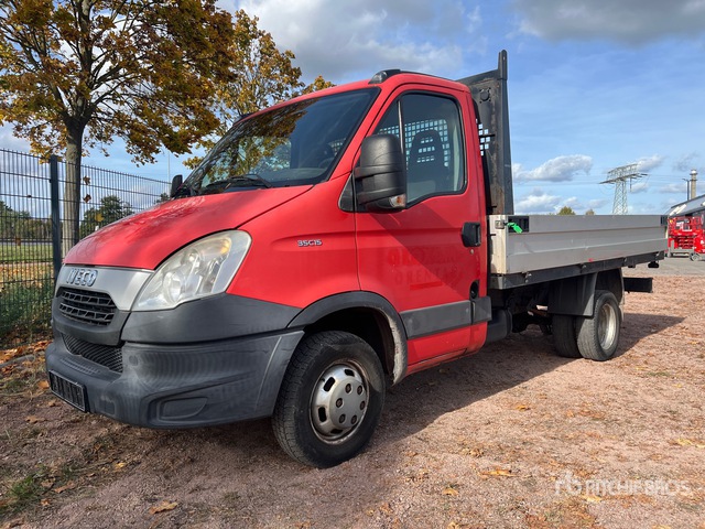 2013 Iveco Daily 35C15 Flatbed Truck