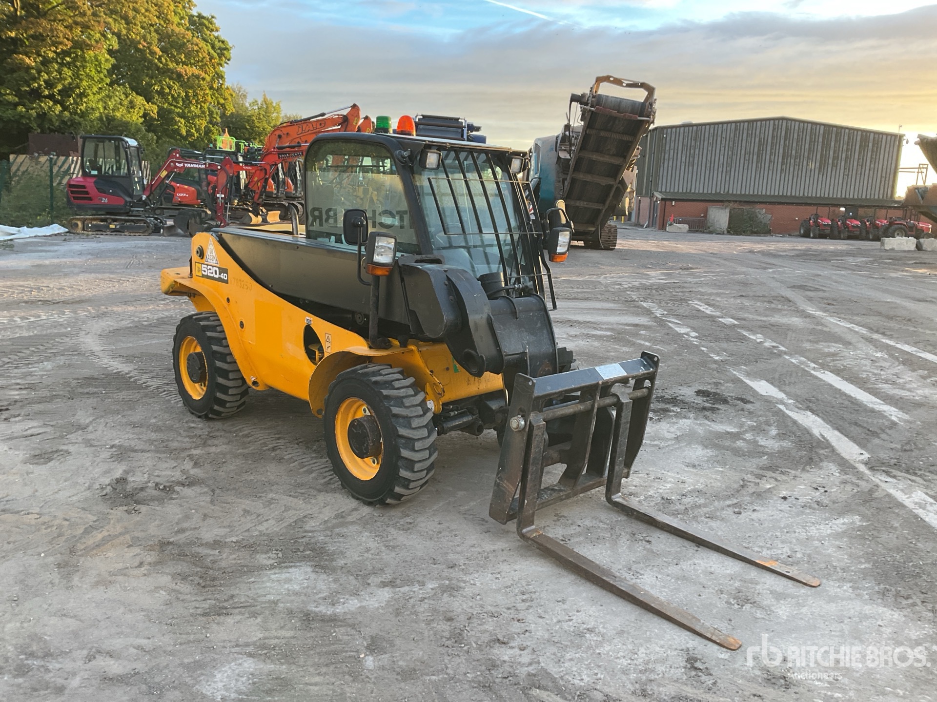 2017 JCB 520-40