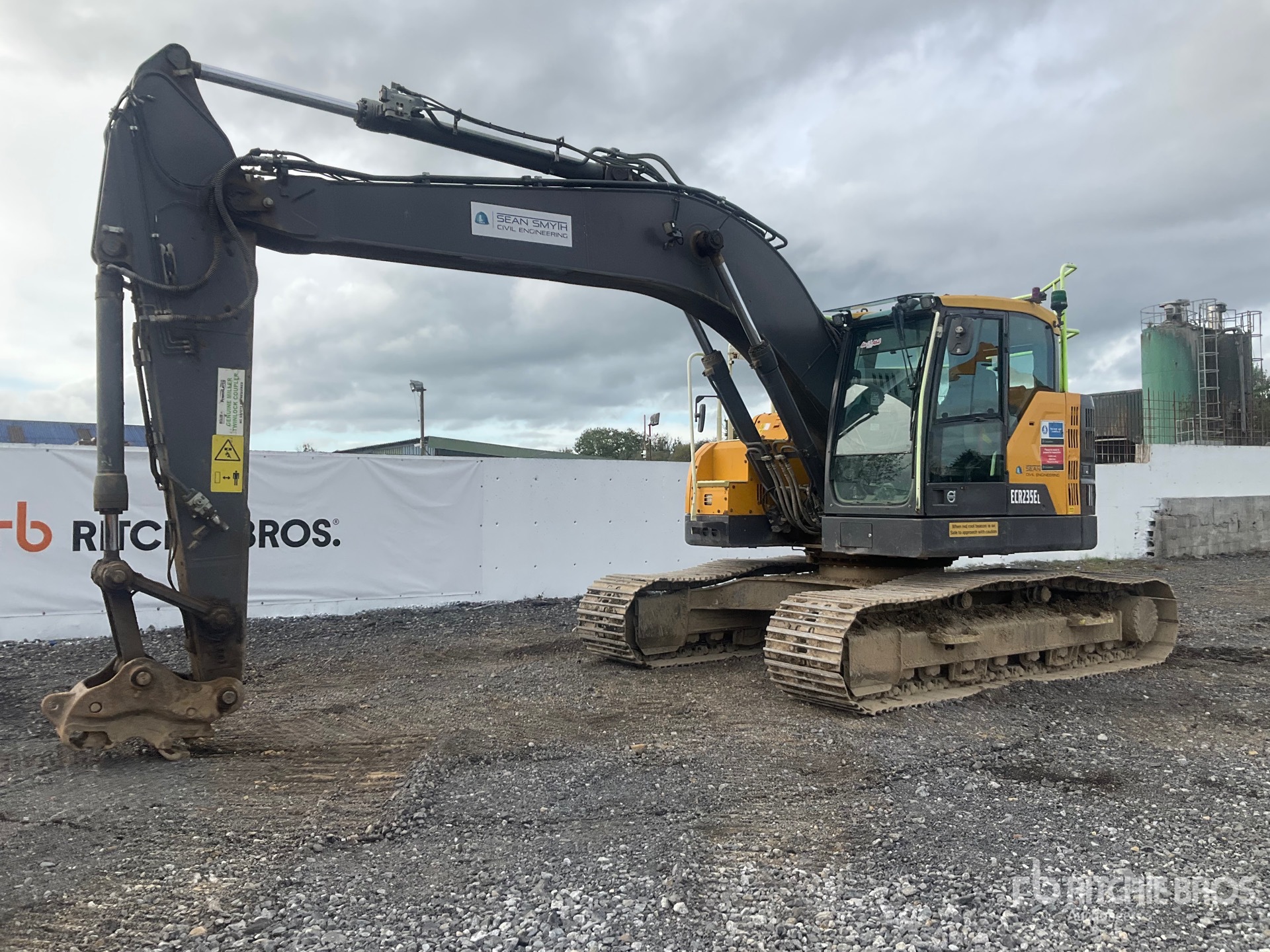 Photo of 2019 Volvo ECR235EL