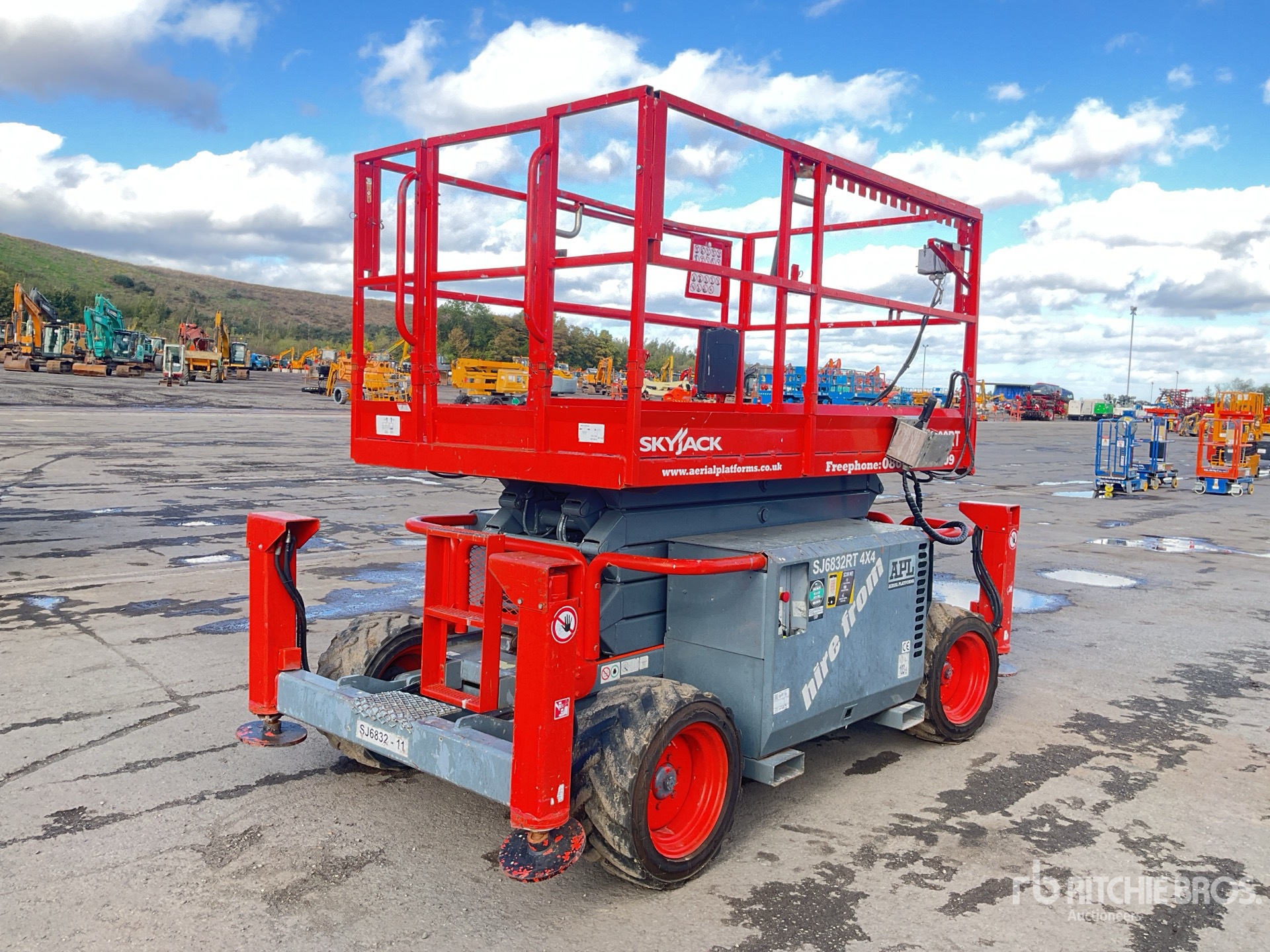 2007 Skyjack SJ6832