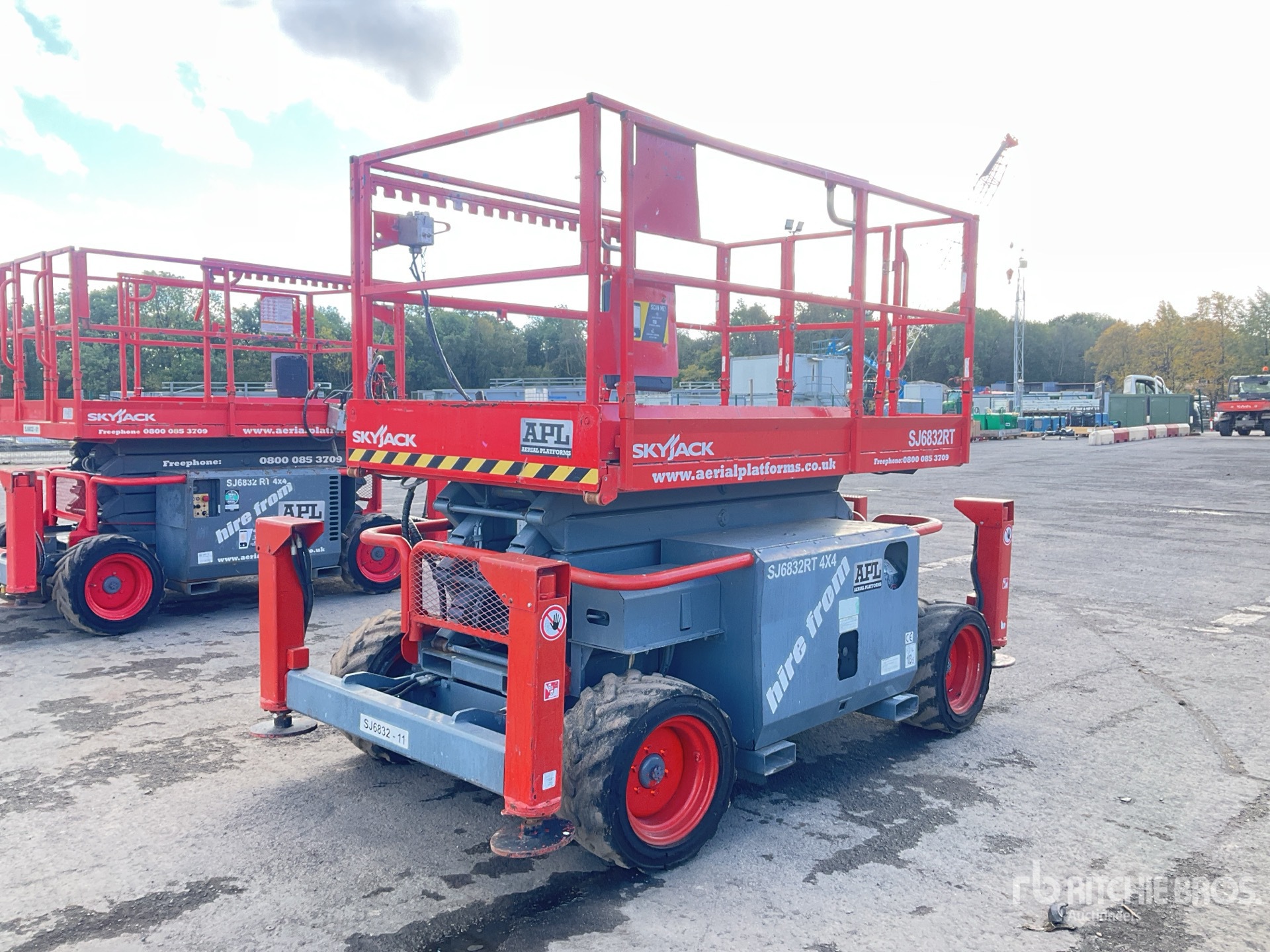 2007 Skyjack SJ6832