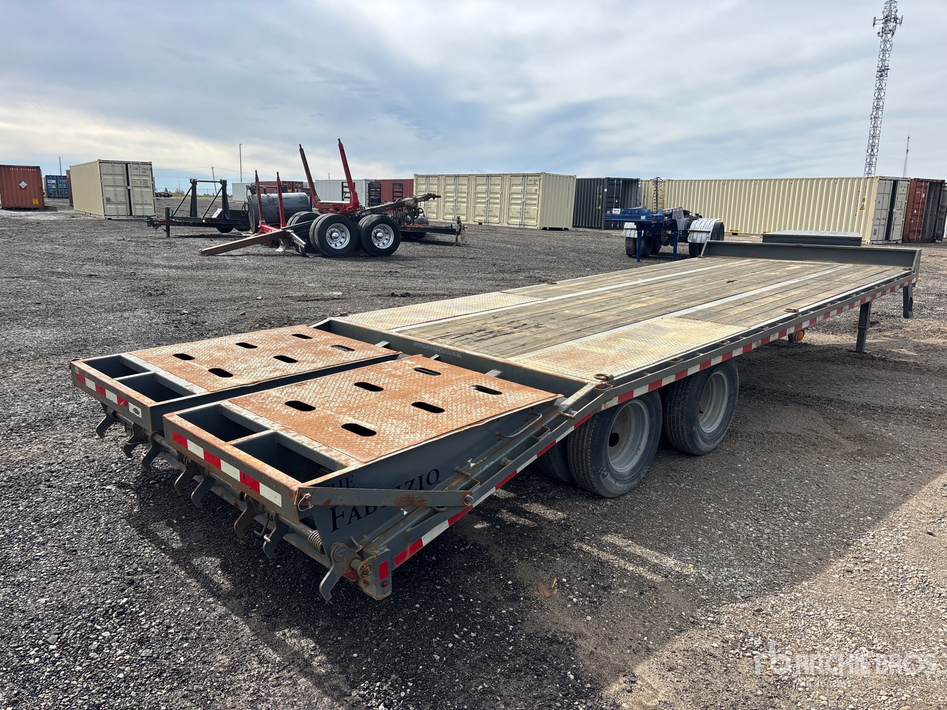 2018 Sure-Trac 25 FT T/A