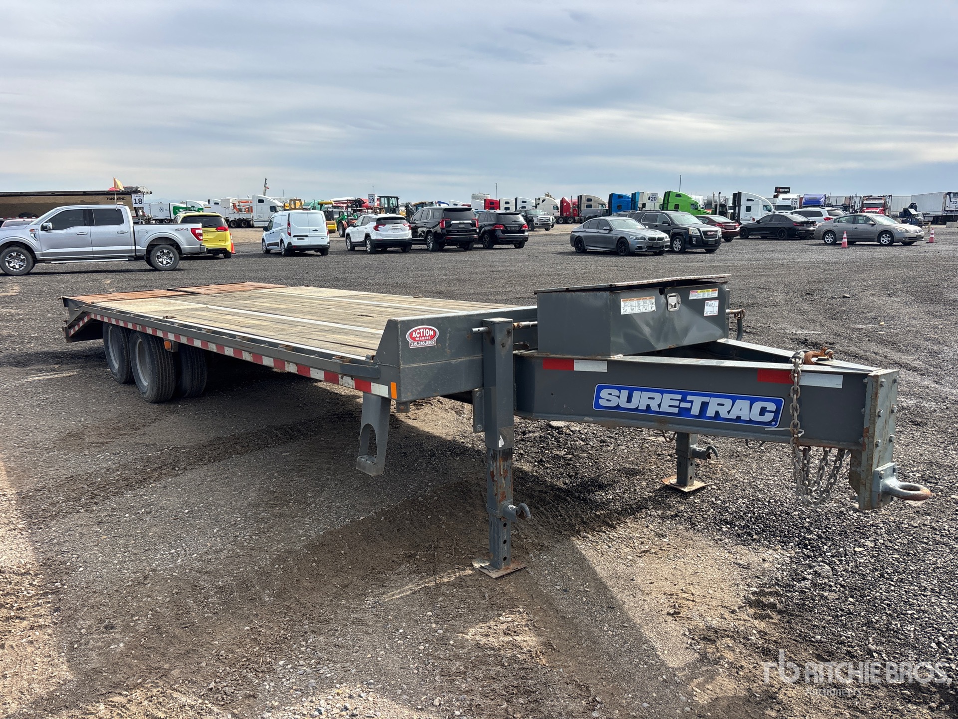 2018 Sure-Trac 25 FT T/A