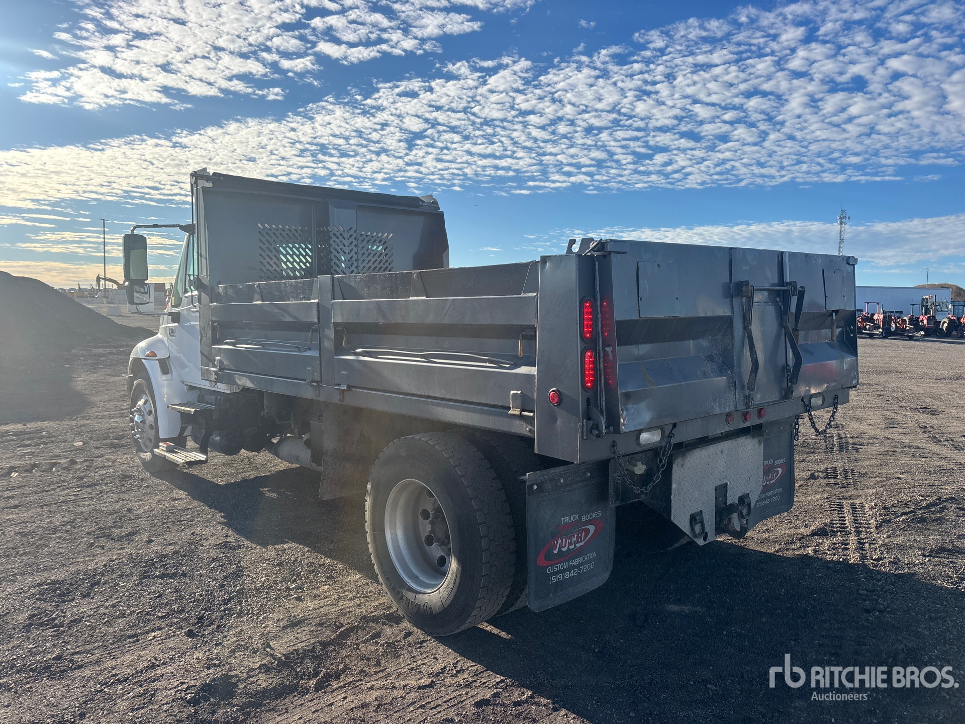 2005 International 4300