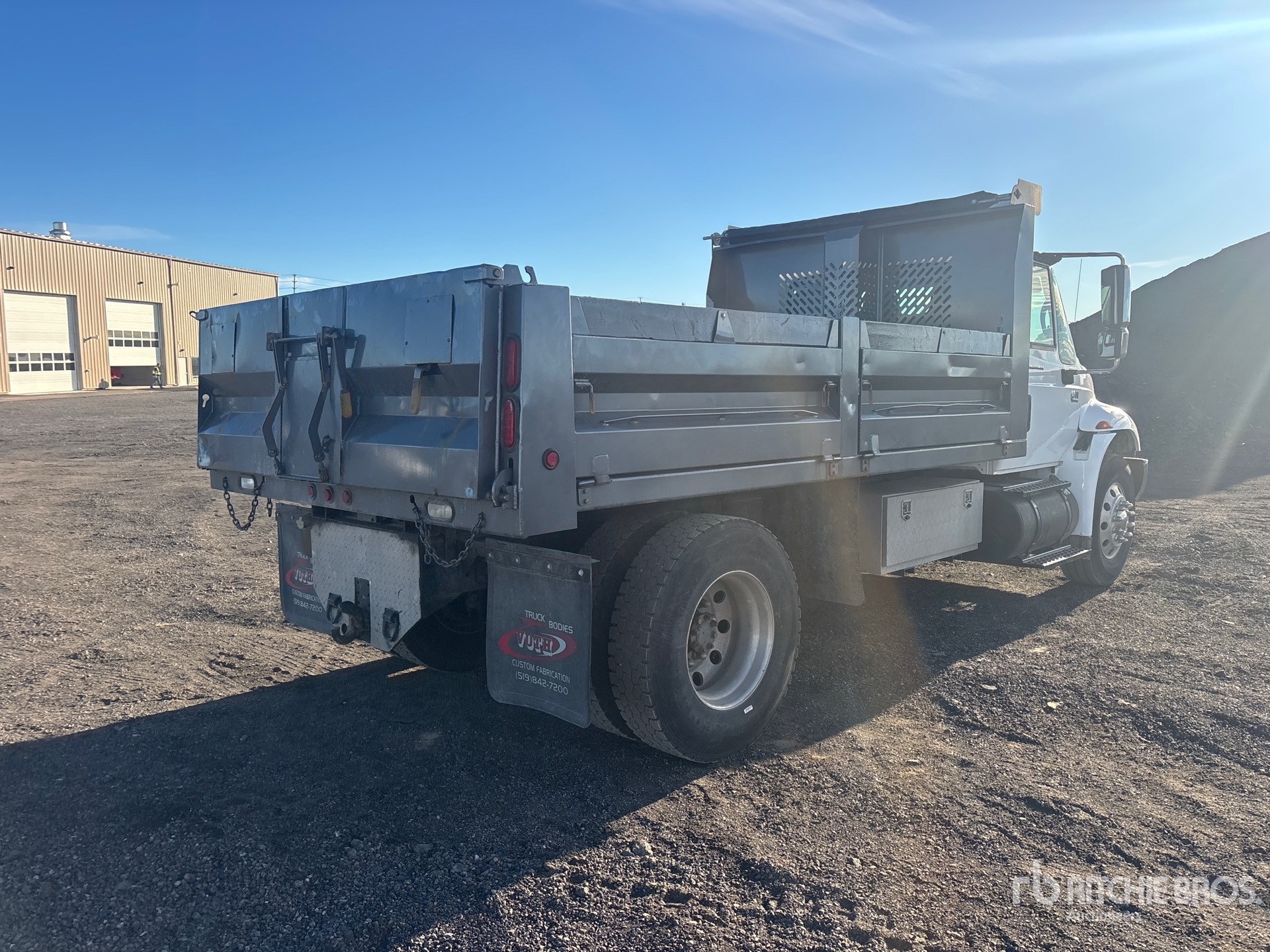 2005 International 4300