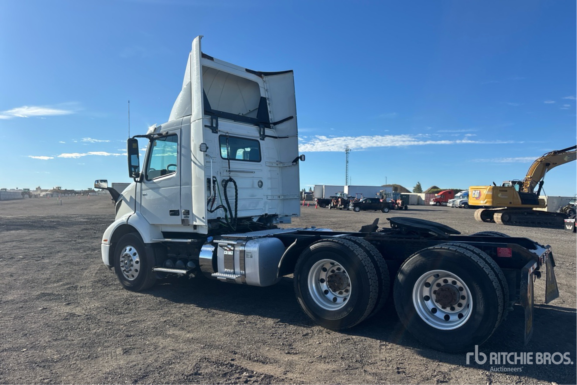 2020 Volvo VNR