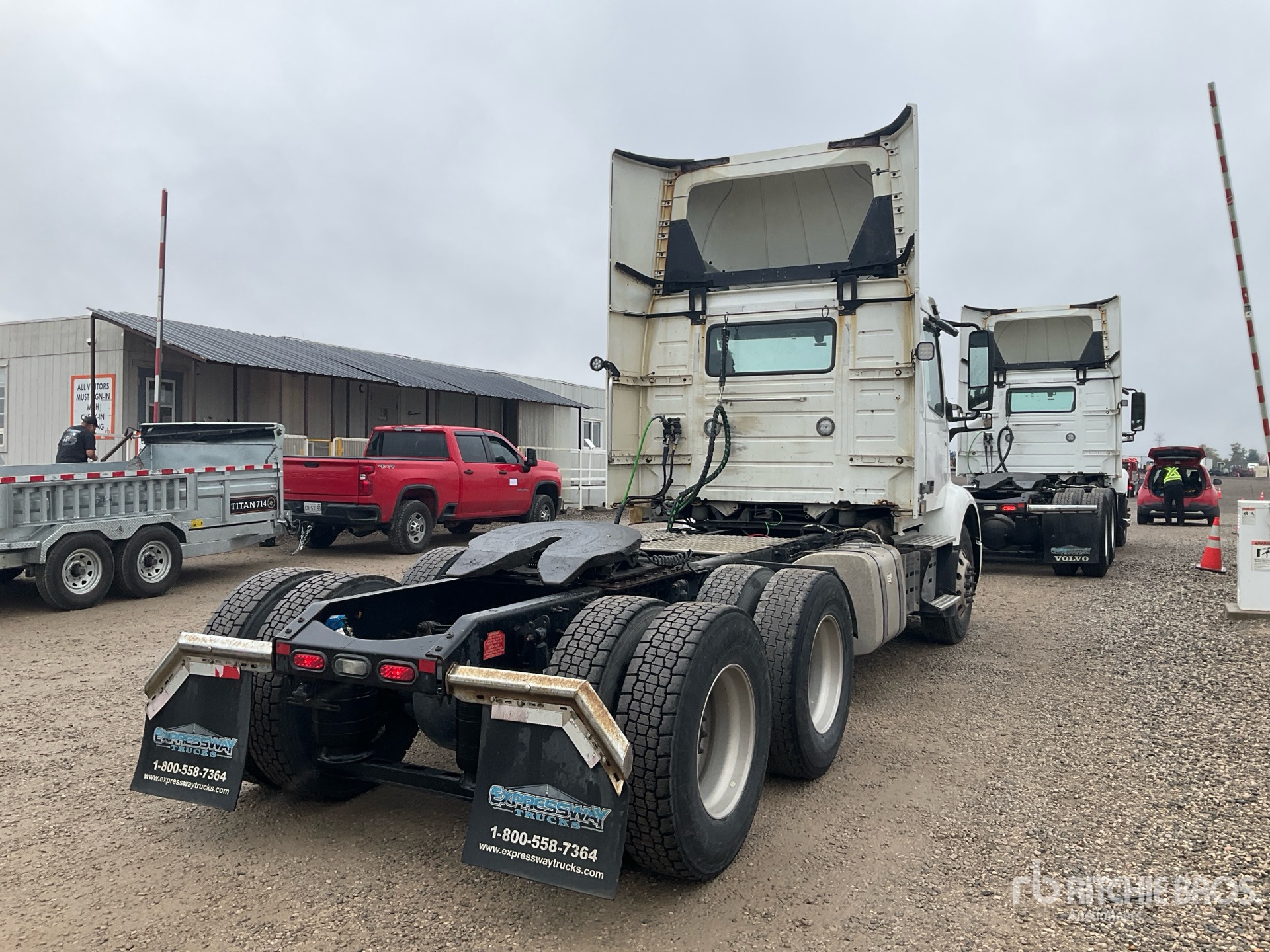 2020 Volvo VNR