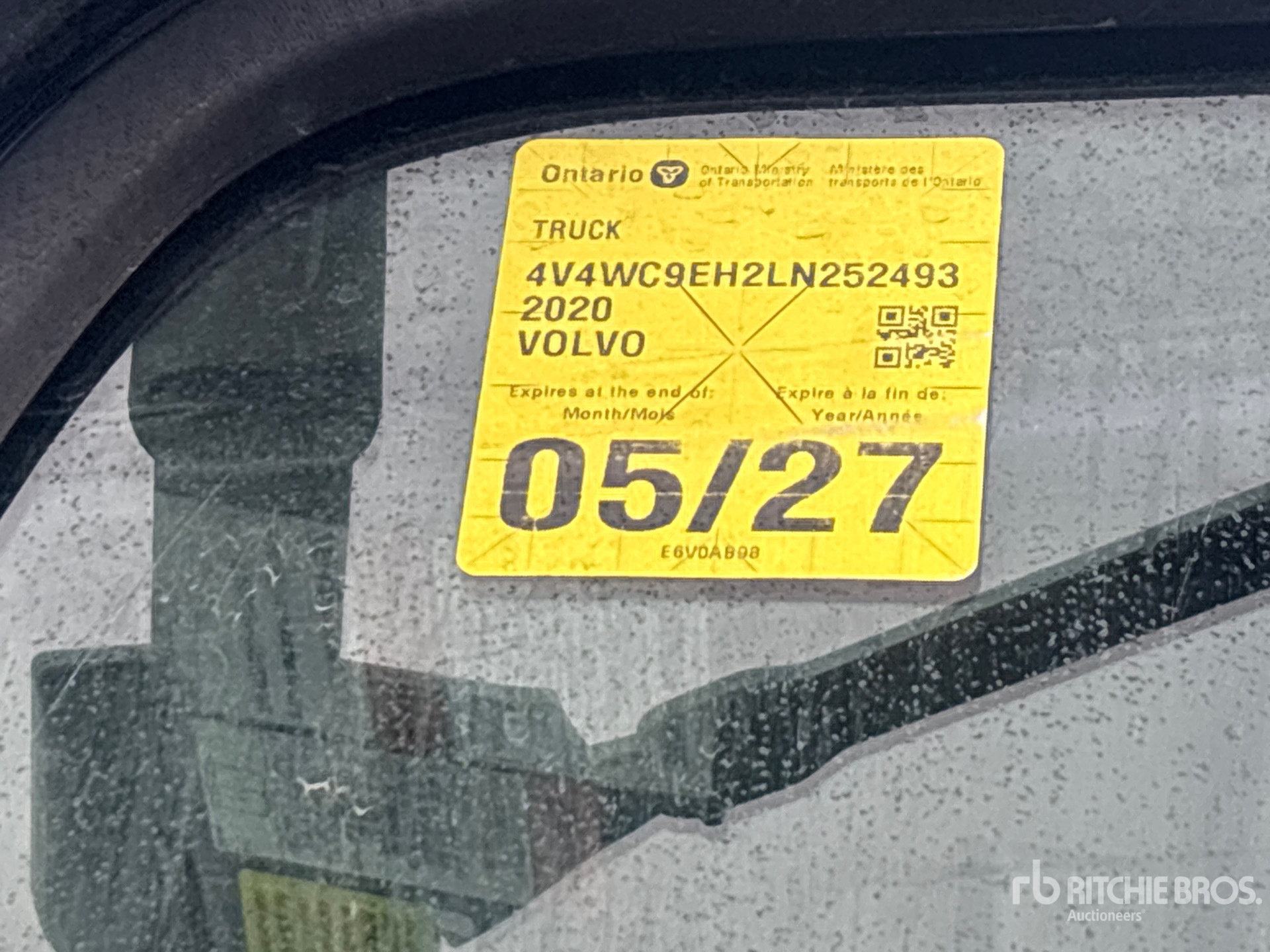 2020 Volvo VNR